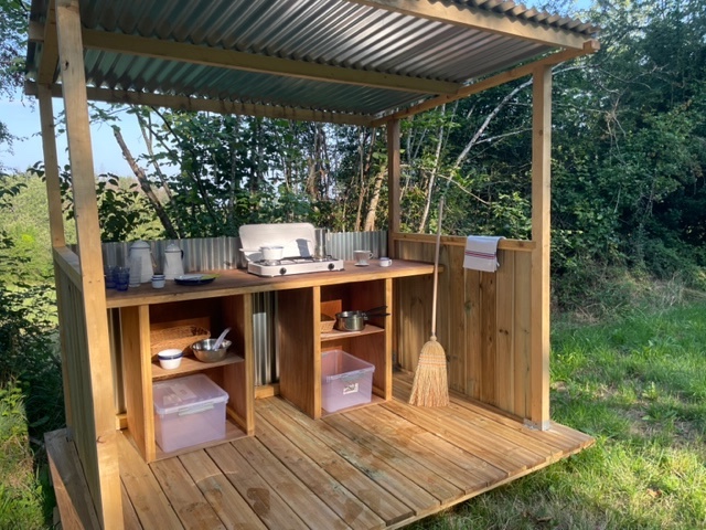 the outdoor kitchen