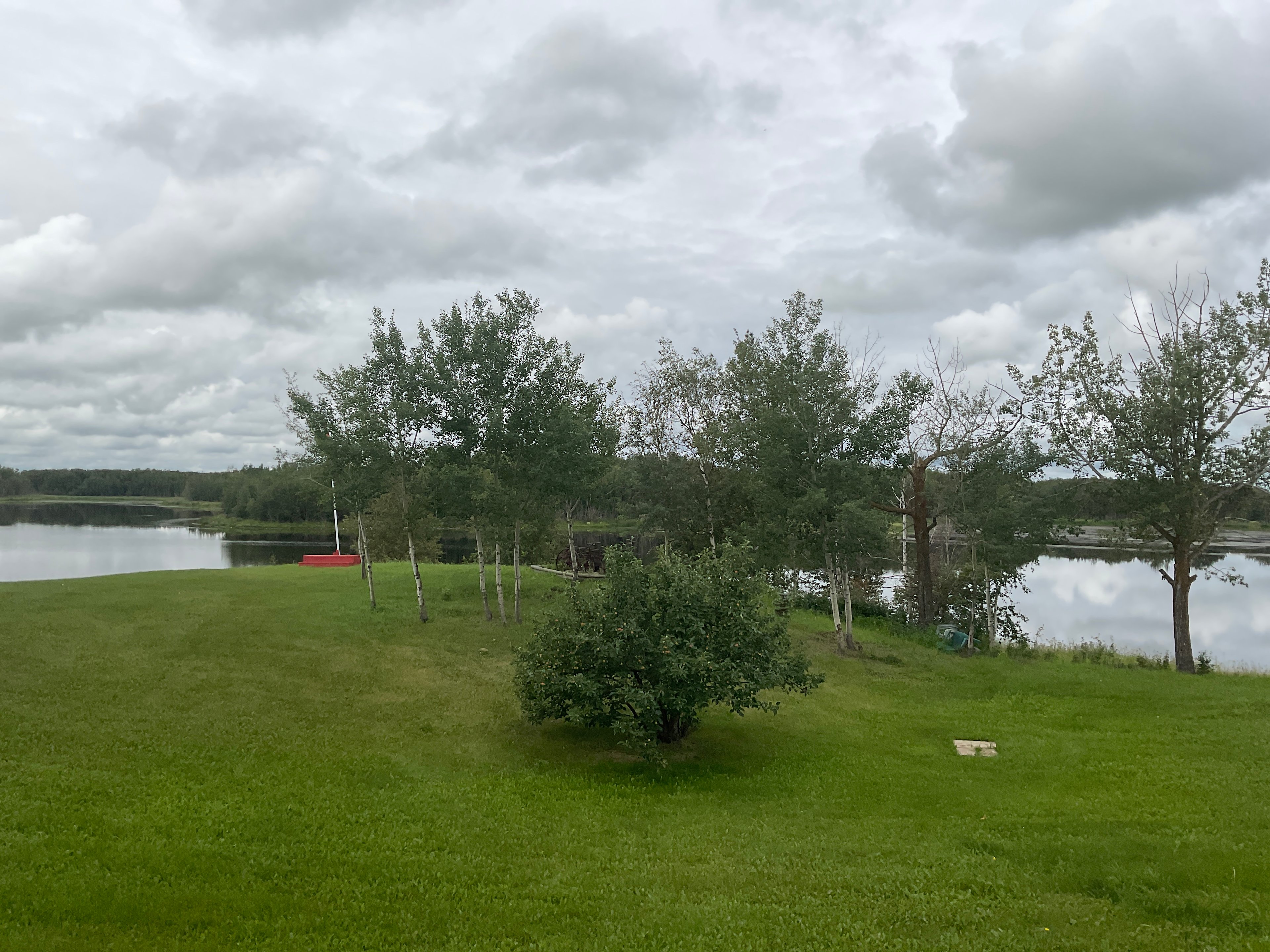 Labyrinth Lake Lodge