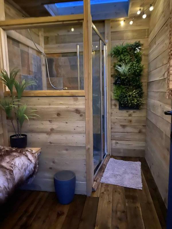 Glangwdi Glamping
