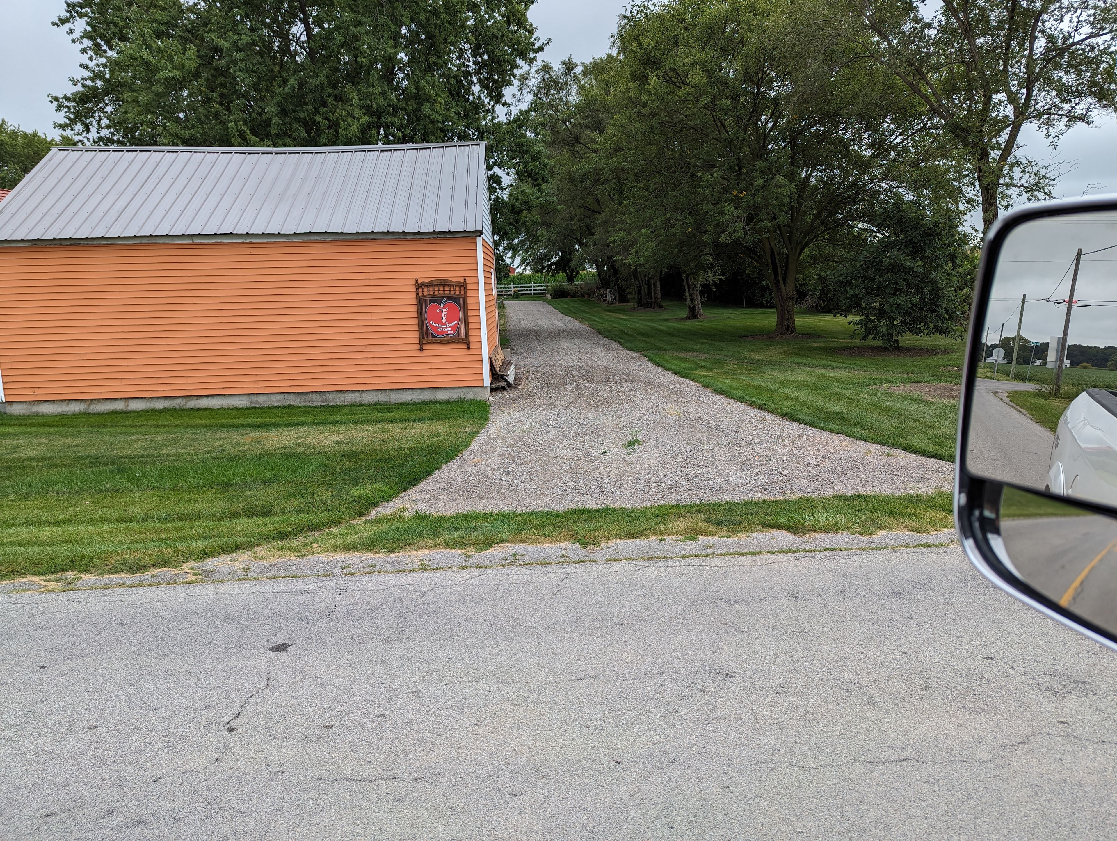 T&K Schoolhouse Camping