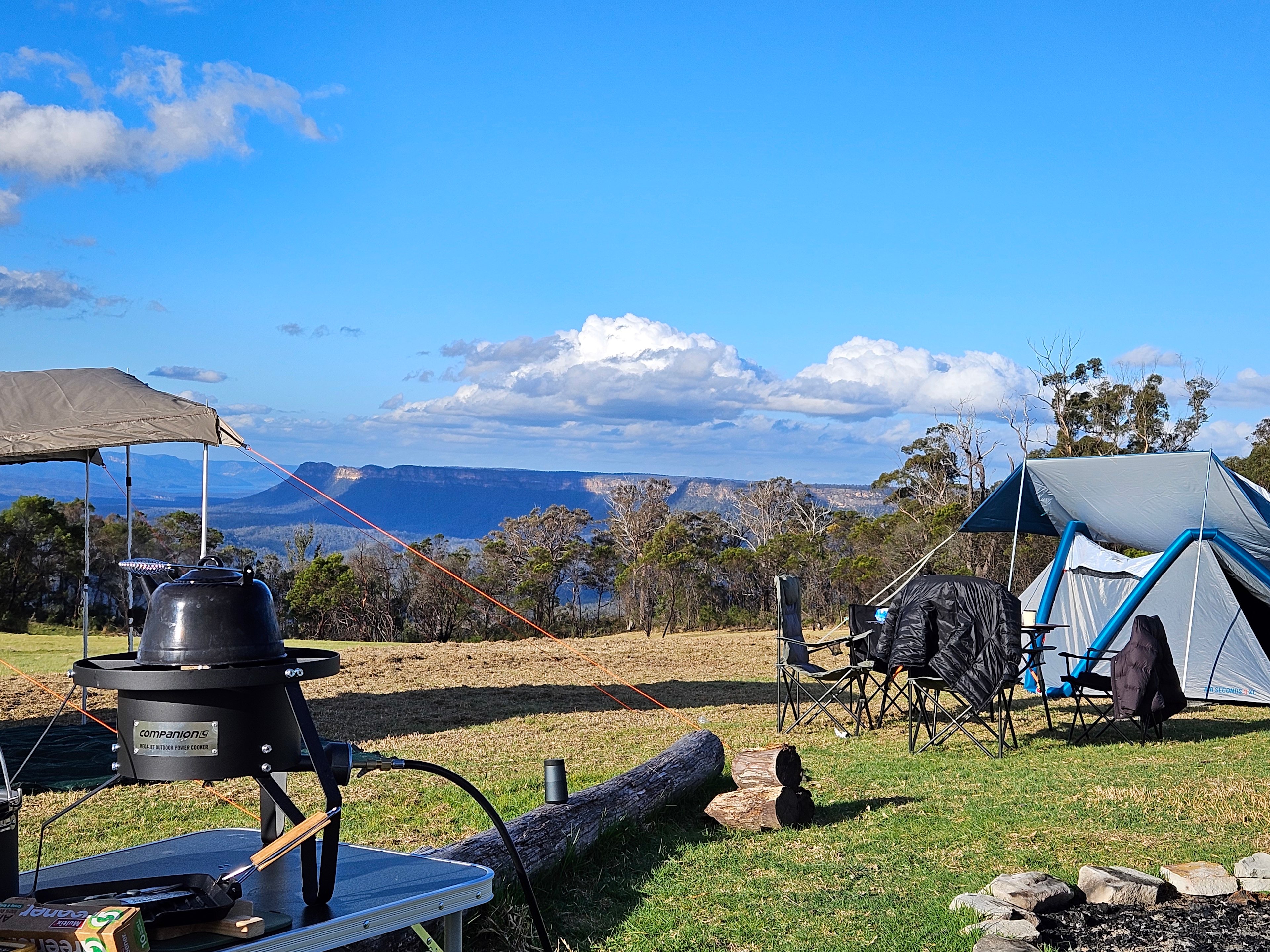 Oakwood - Blue Mountains Views