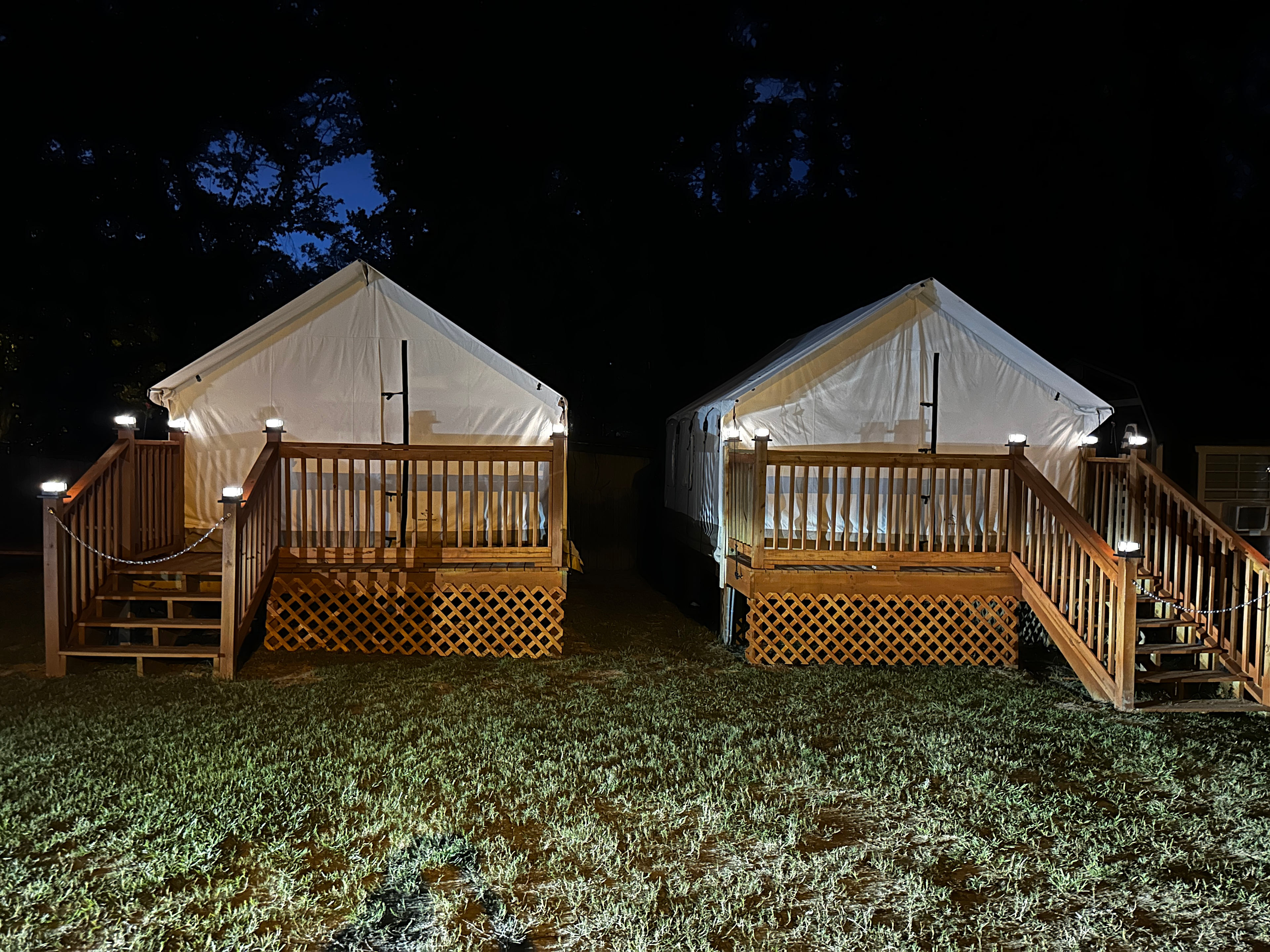 Glamping tents sleeps 4 people 