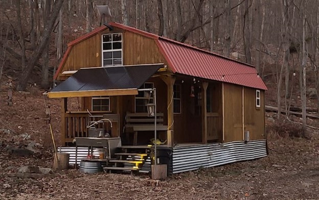 Primitive Cozy Cabin