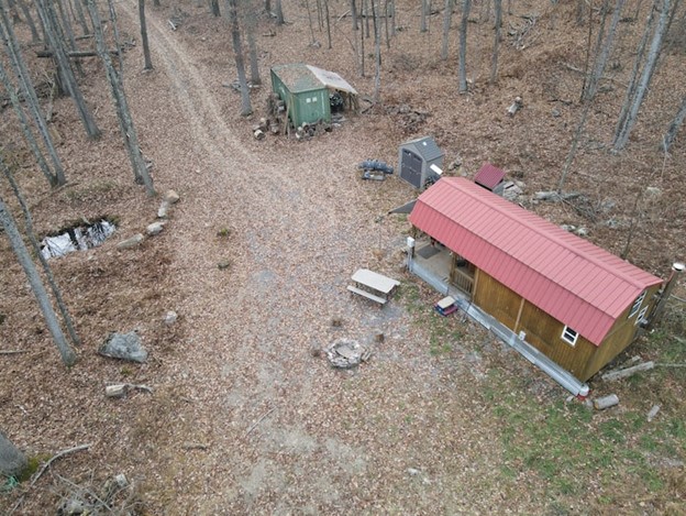 Primitive Cozy Cabin