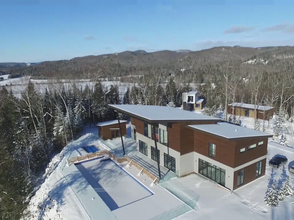 MICKY DOME BEL AIR TREMBLANT