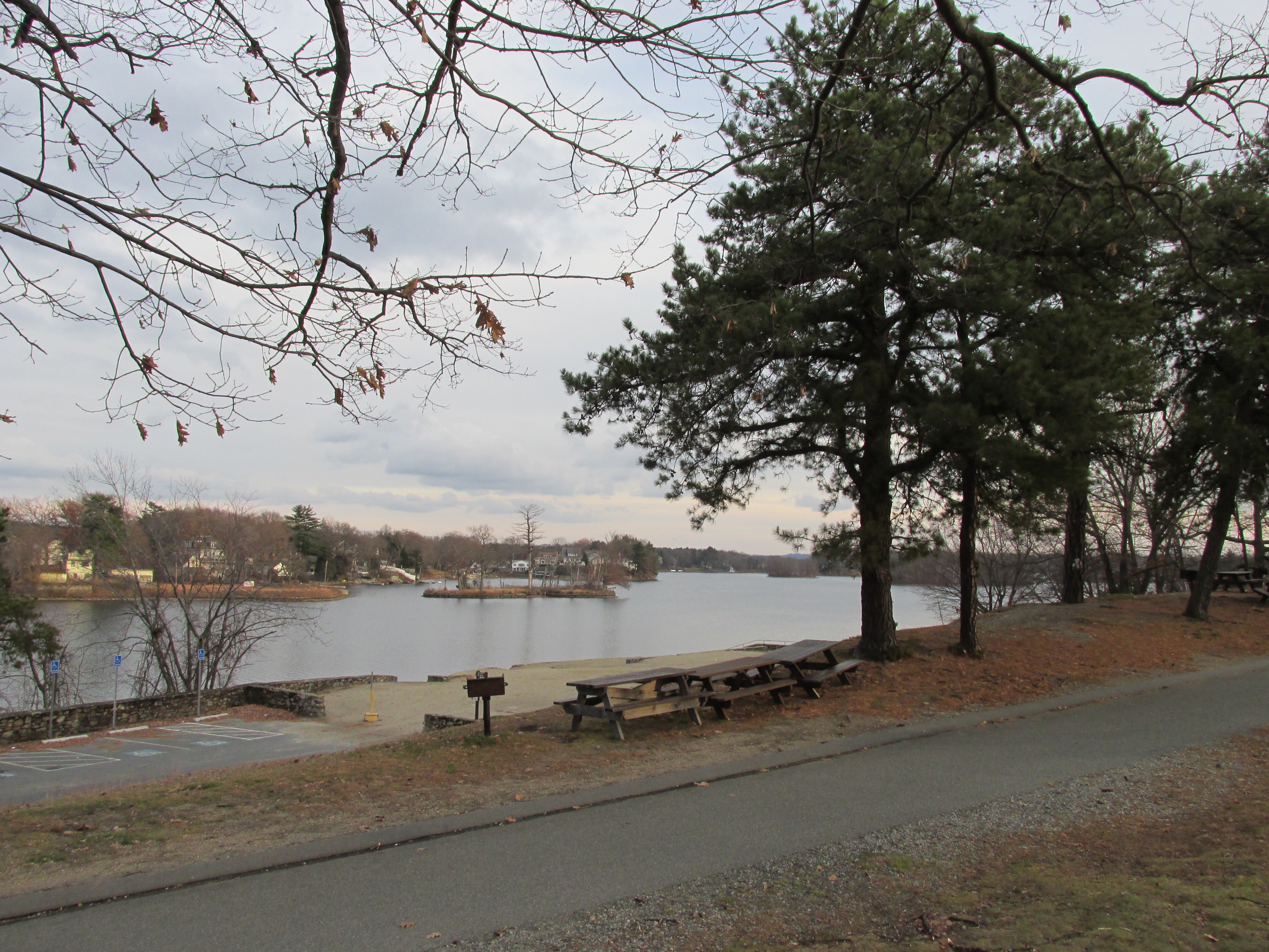 Quinsigamond State Park