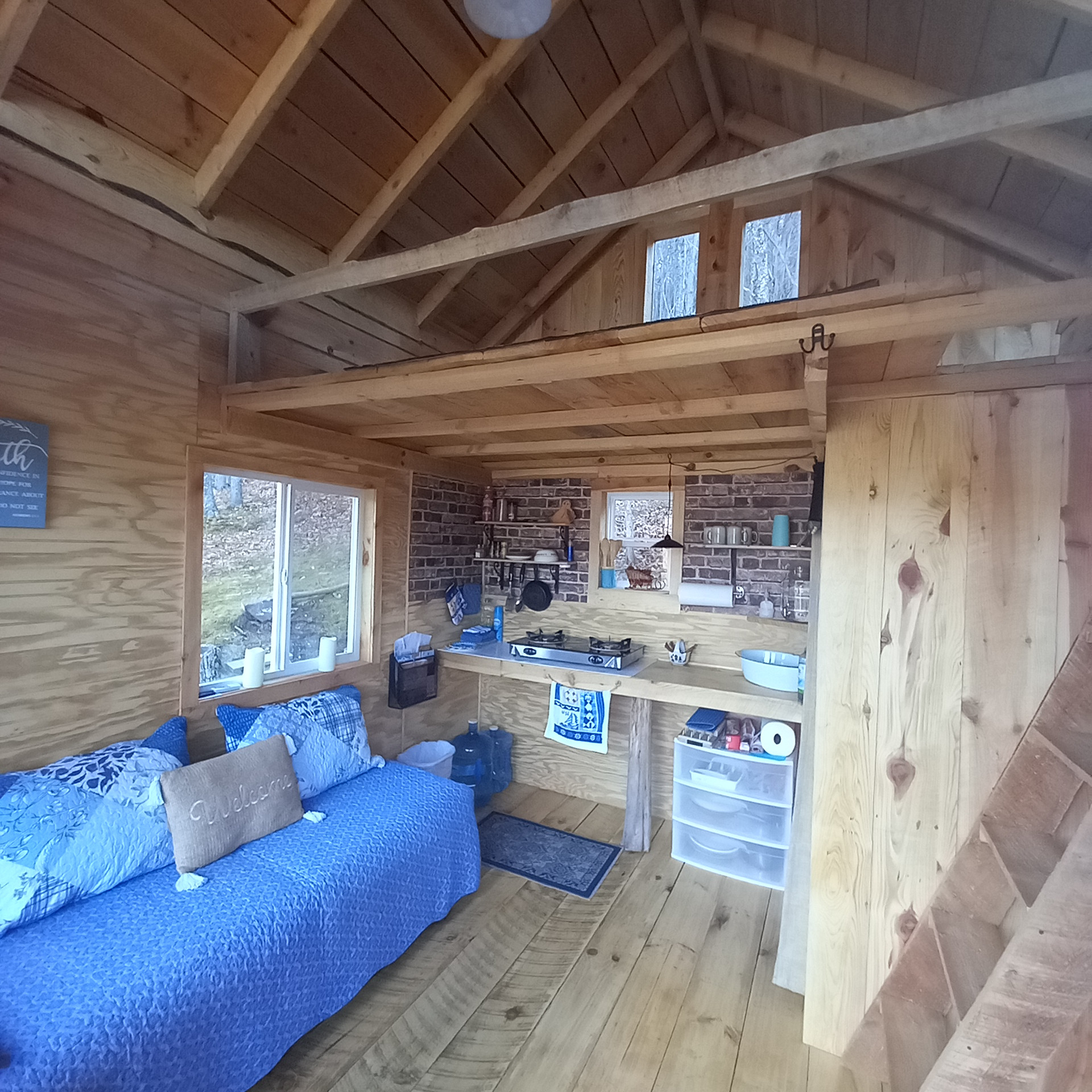Rocky Hollow Paradise LLC