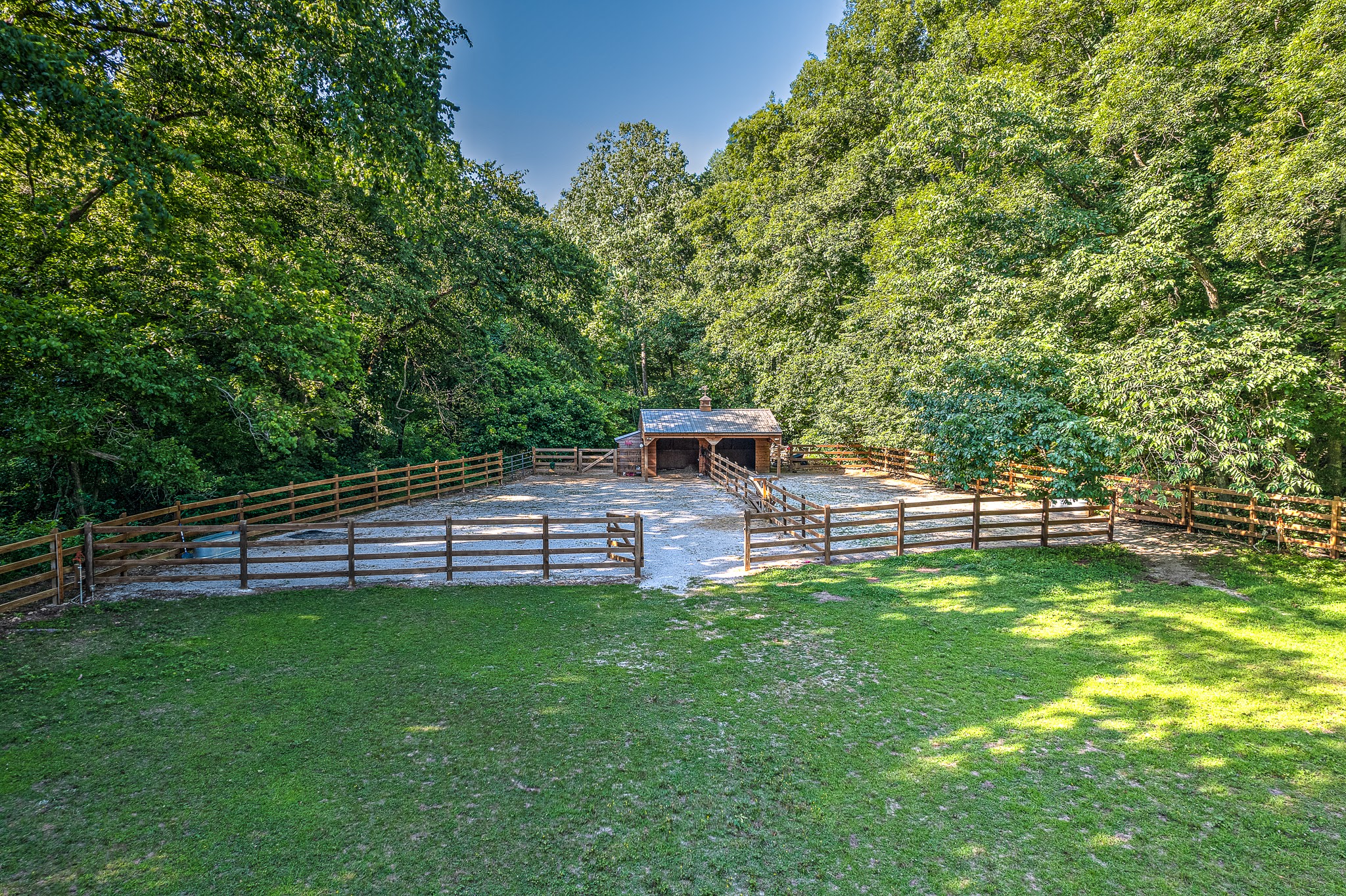 Sugar Creek Hollow + Horse Facility