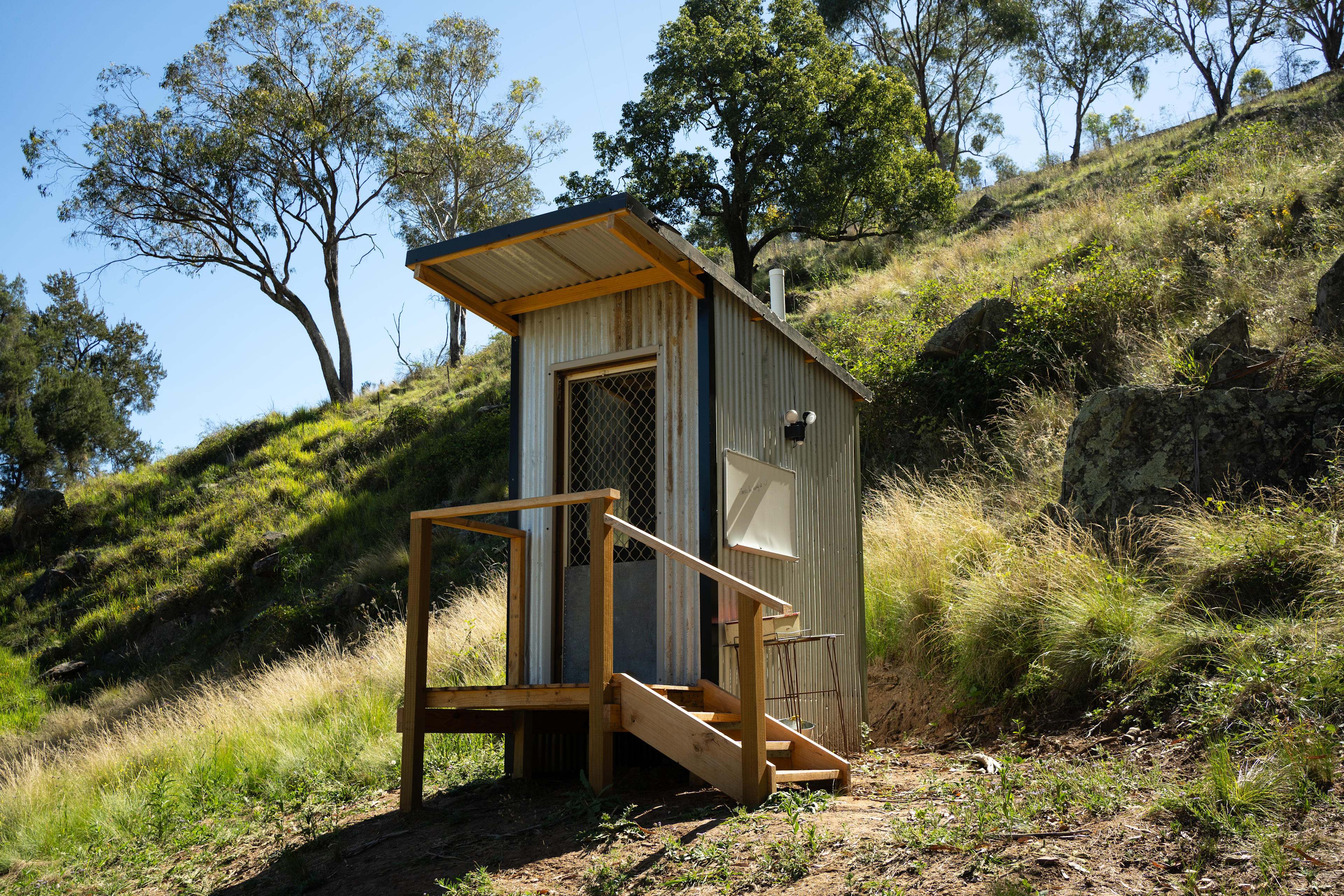 Has magazines within.