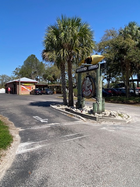 Gil Dawg , Dining , outside event park and Kayak Rentals