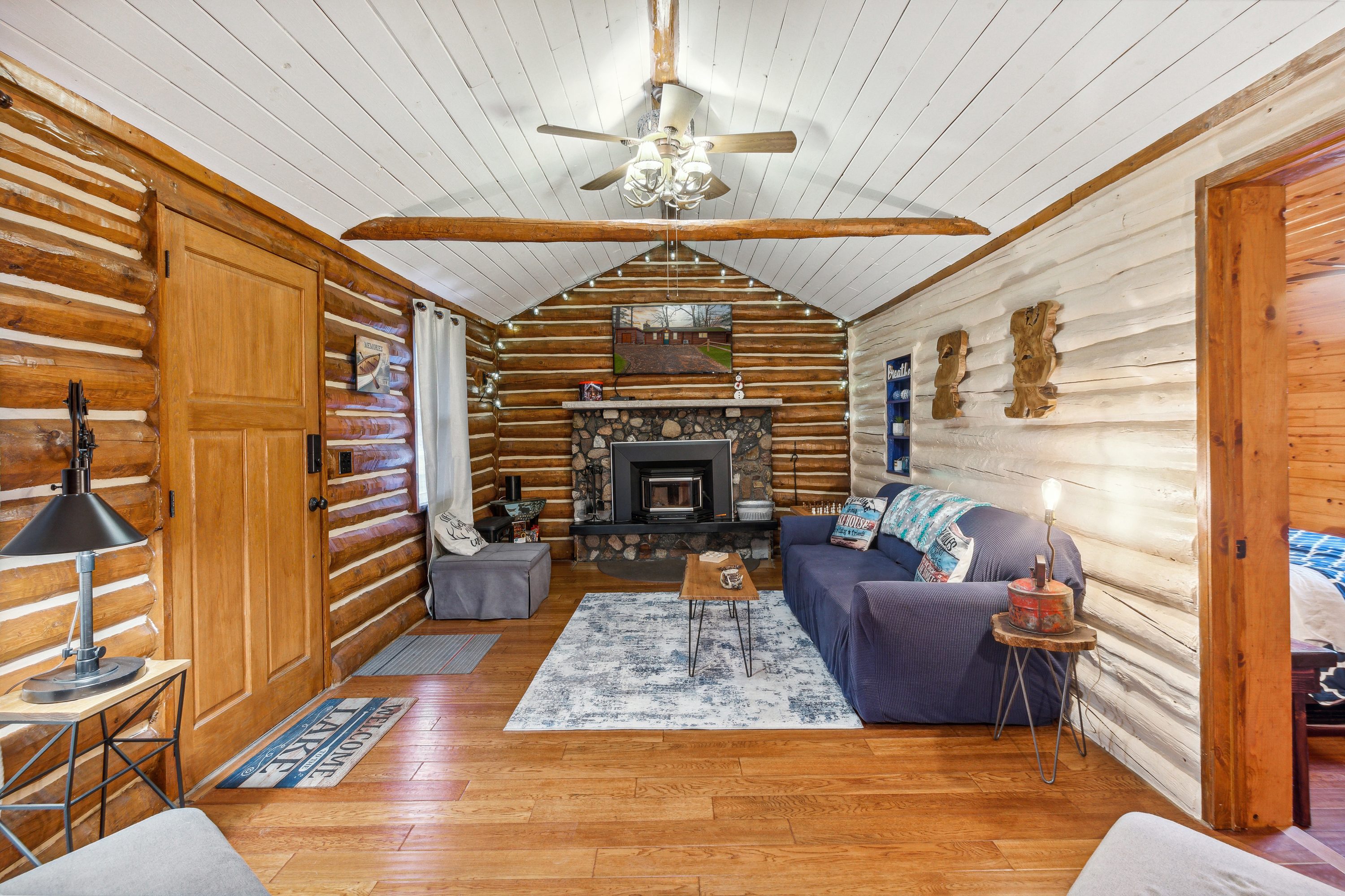 Lake Log Cabin