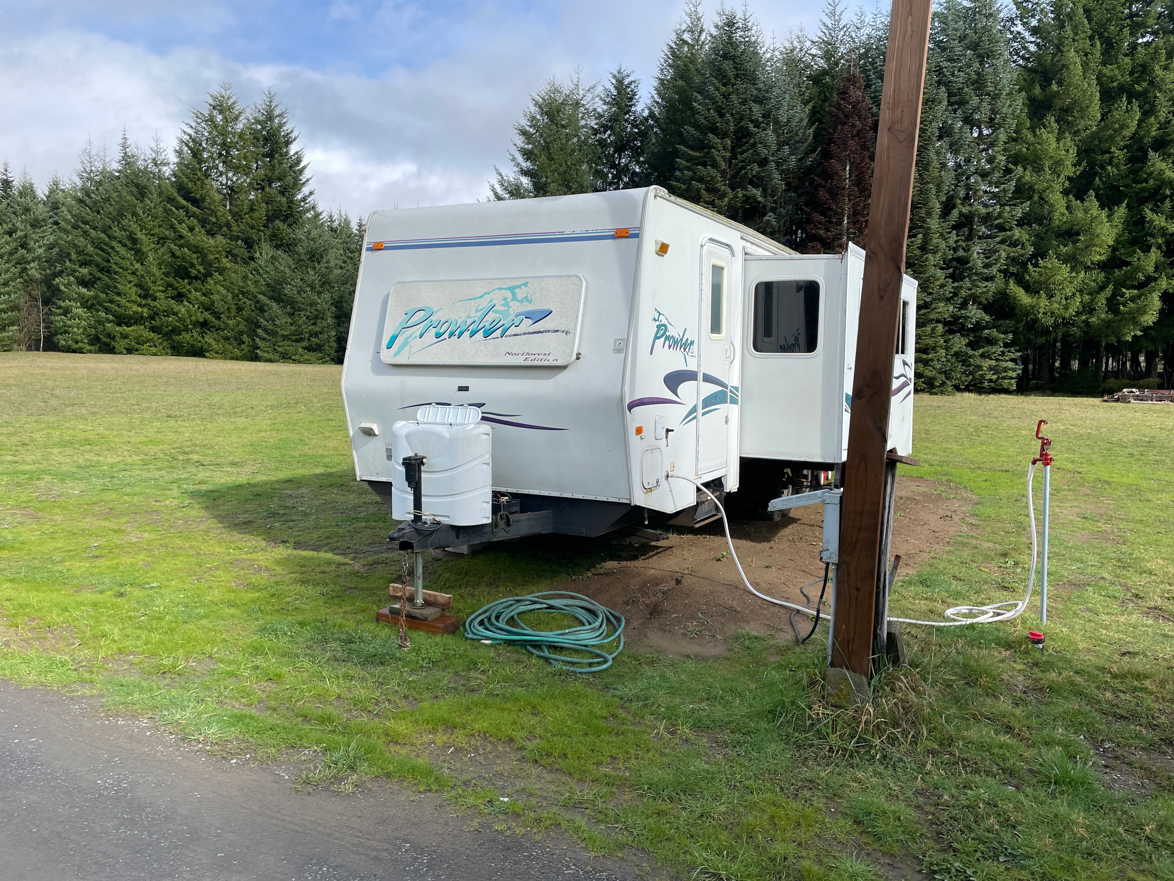 Site 2, full hook-ups