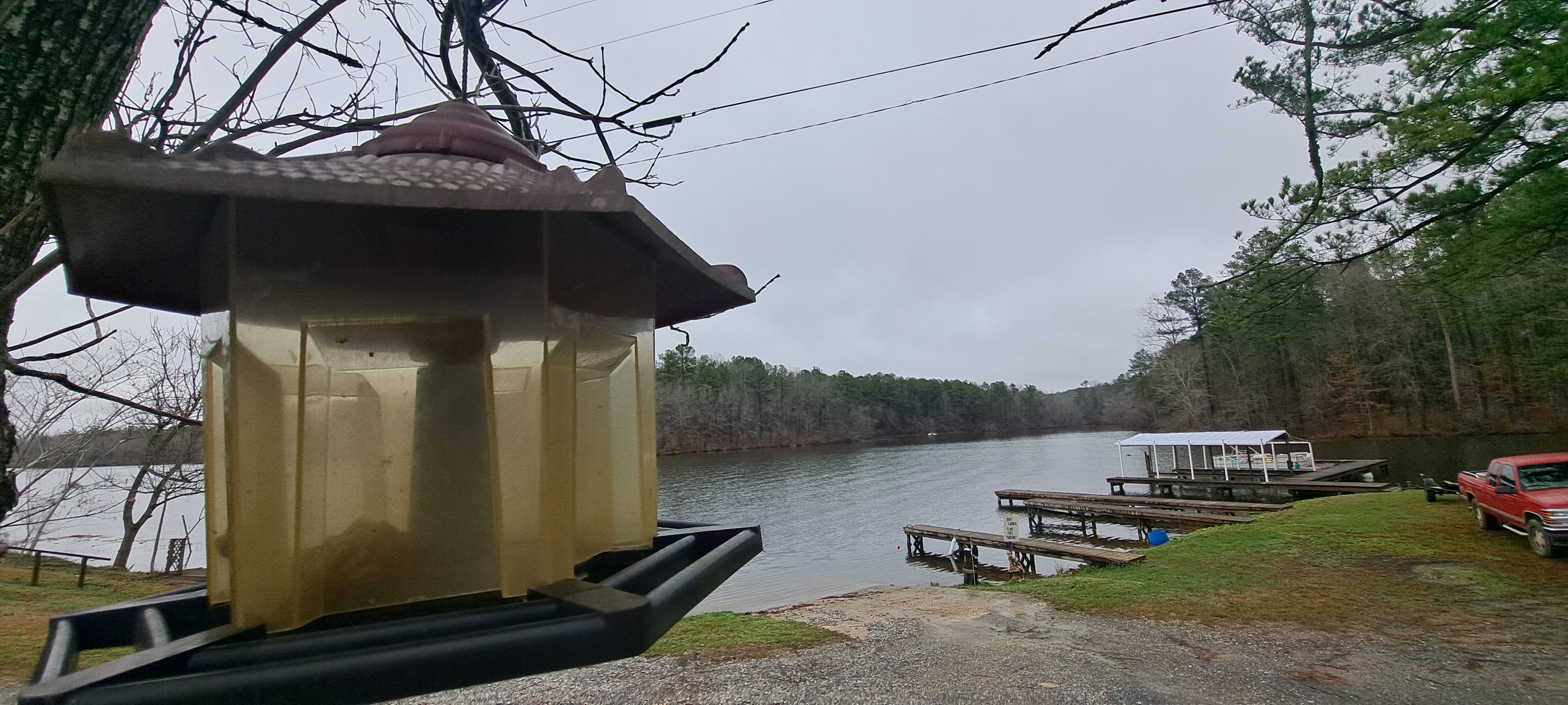 Lovelands Lakeside Camp & Market