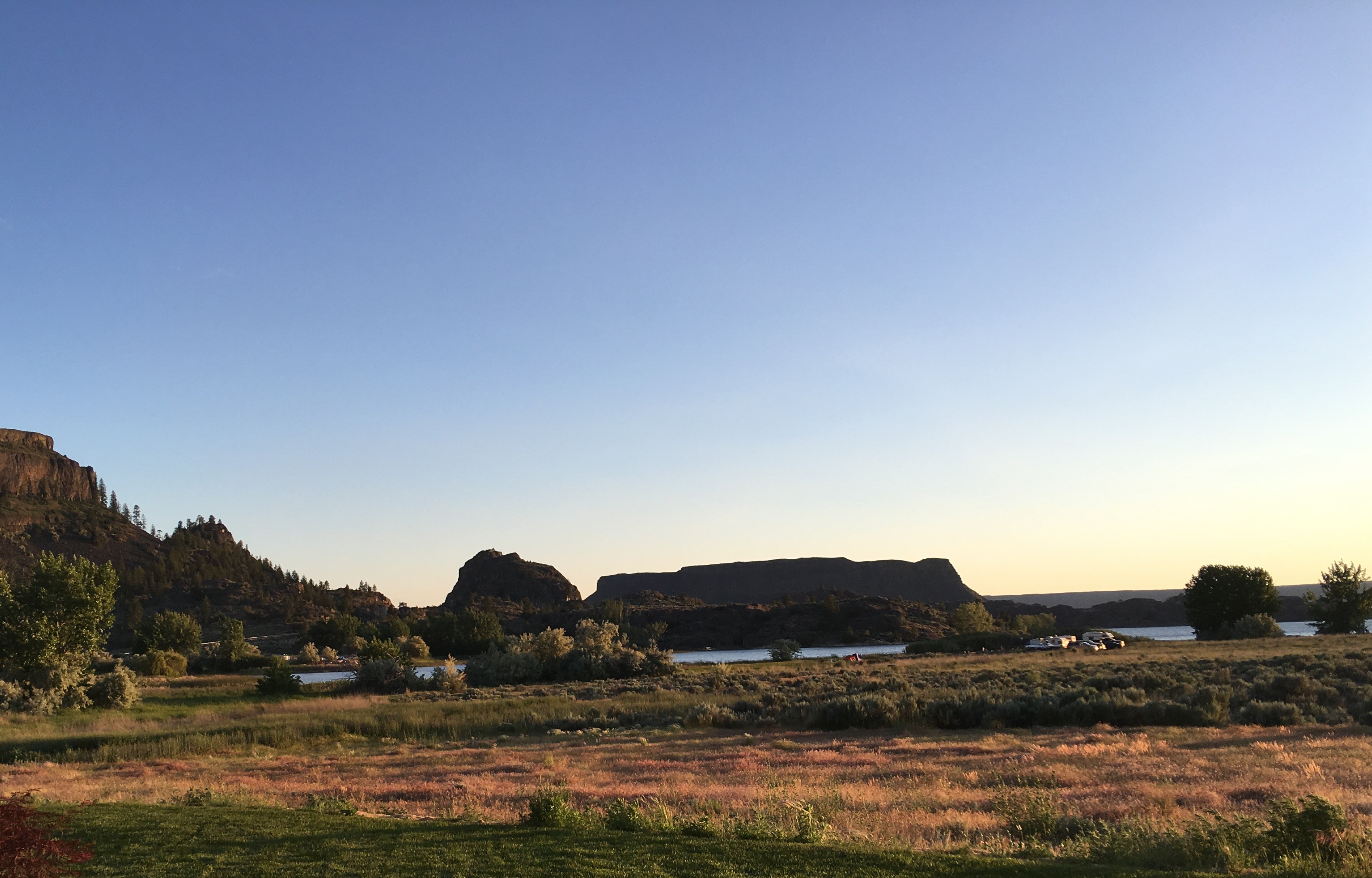 Red Rock Shadow Ranch RV Glamp Pad