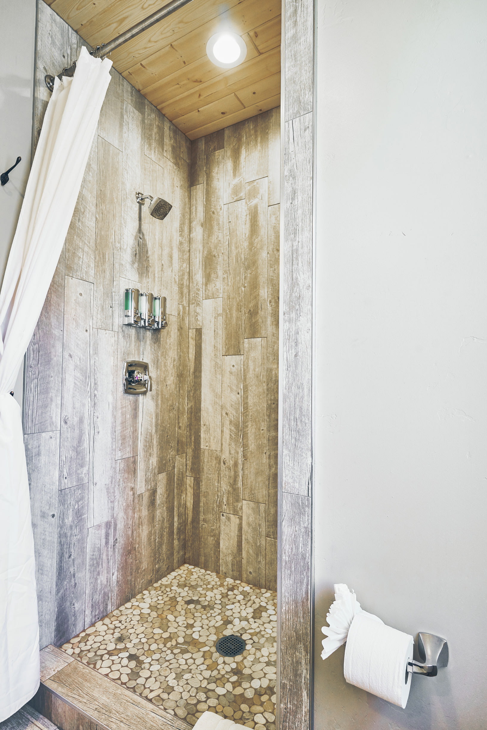 Lakeside Lodge Resort and Marina