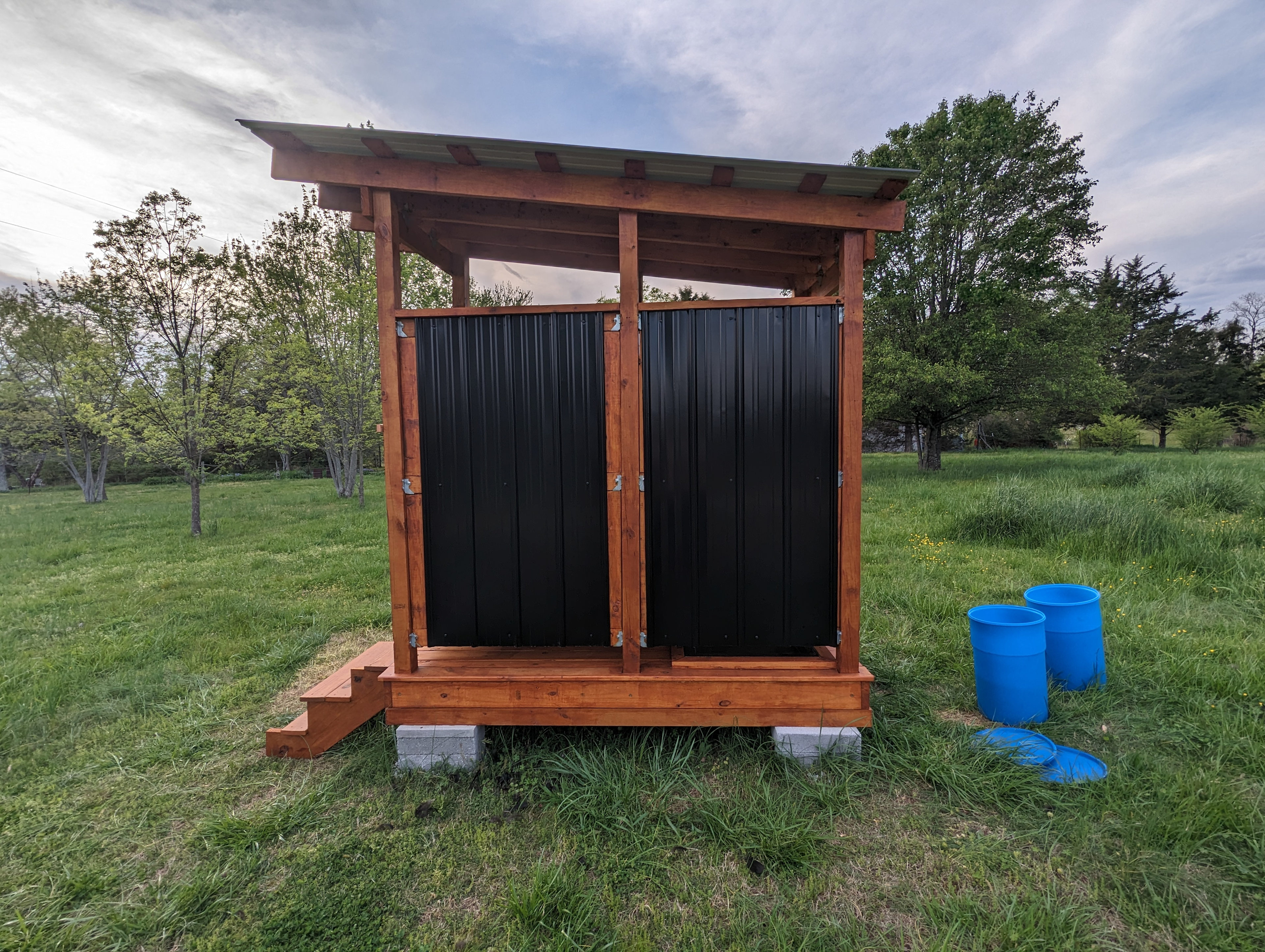 Fireside Camp + Lodge