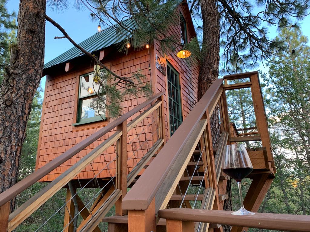 B&B Treehouse Ranch