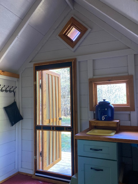 Doe Creek Hideaway