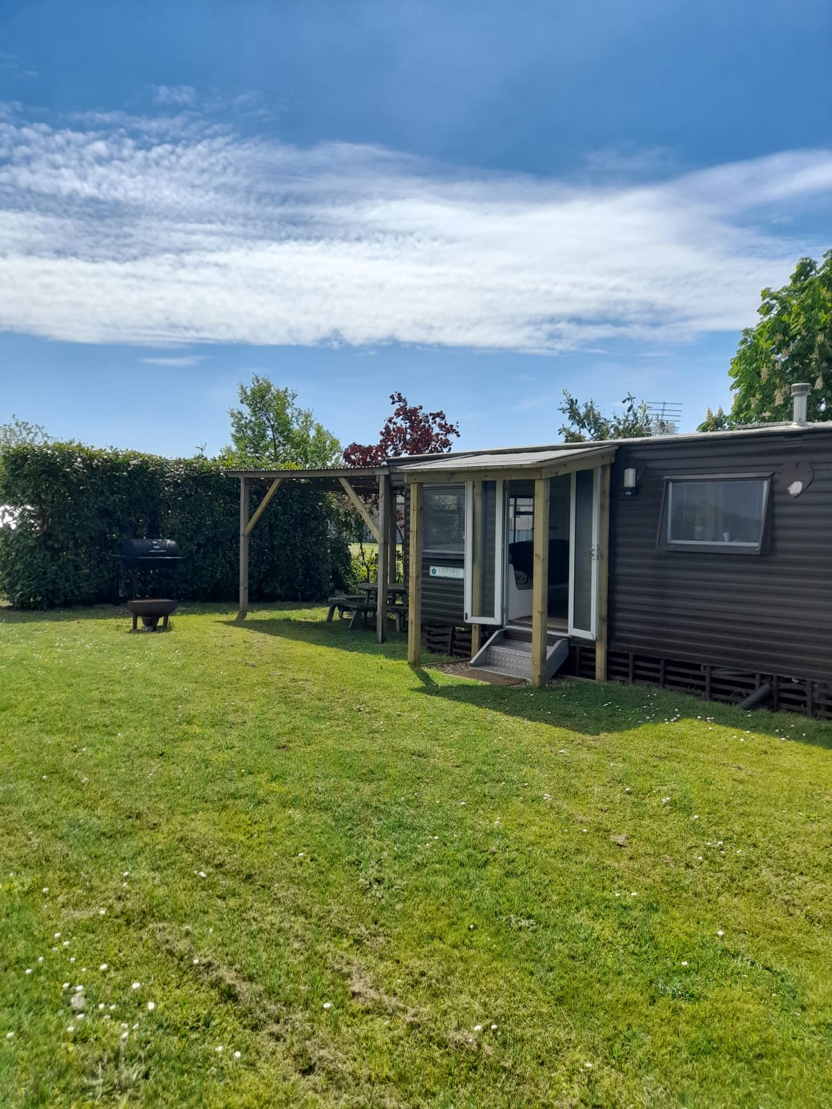Lovely Lakeside Static Caravan