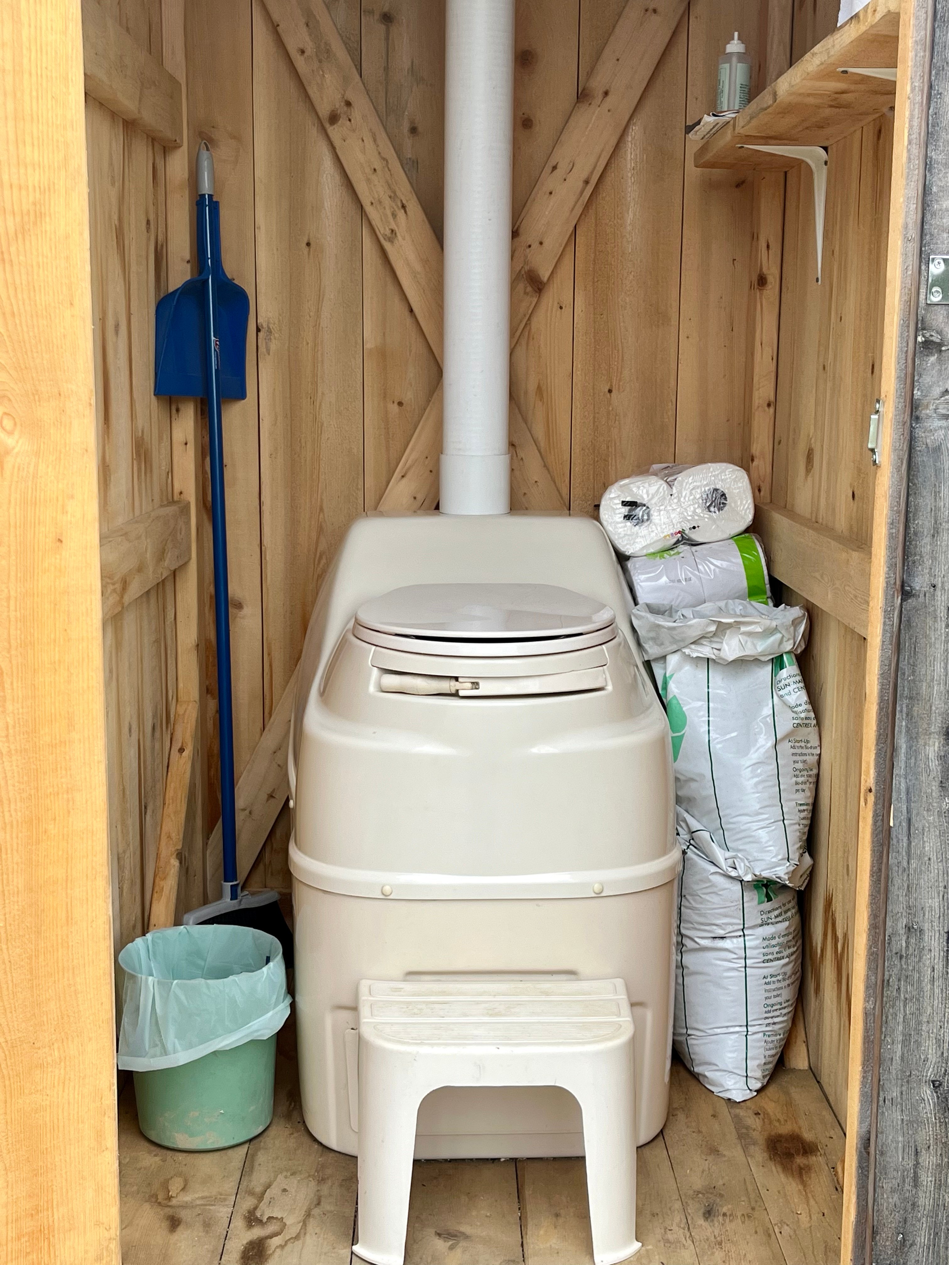 Clean, easy-to-use, off-grid, composting toilet.