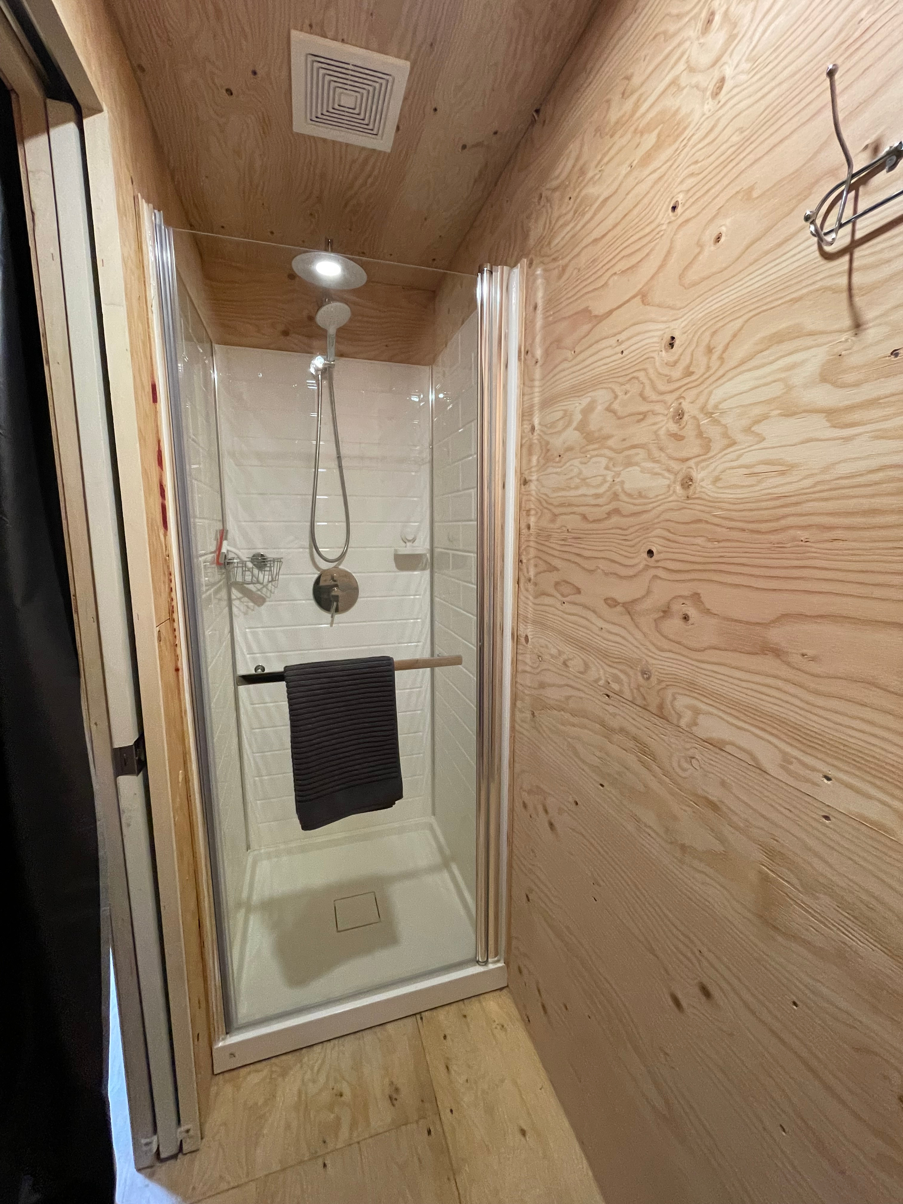 Shower sanitary bloc