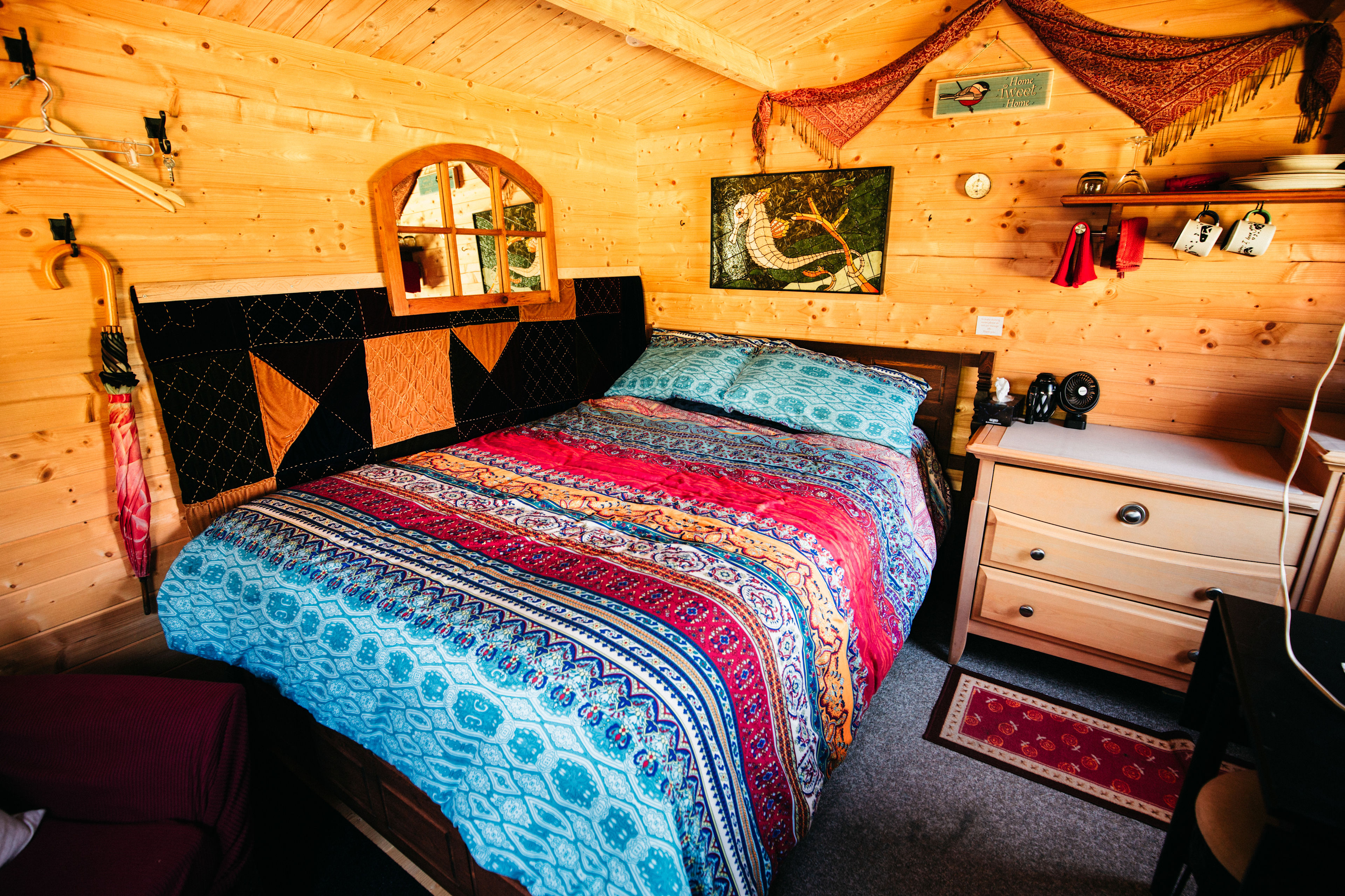 Glamping - Intimate Cabin & Campsites