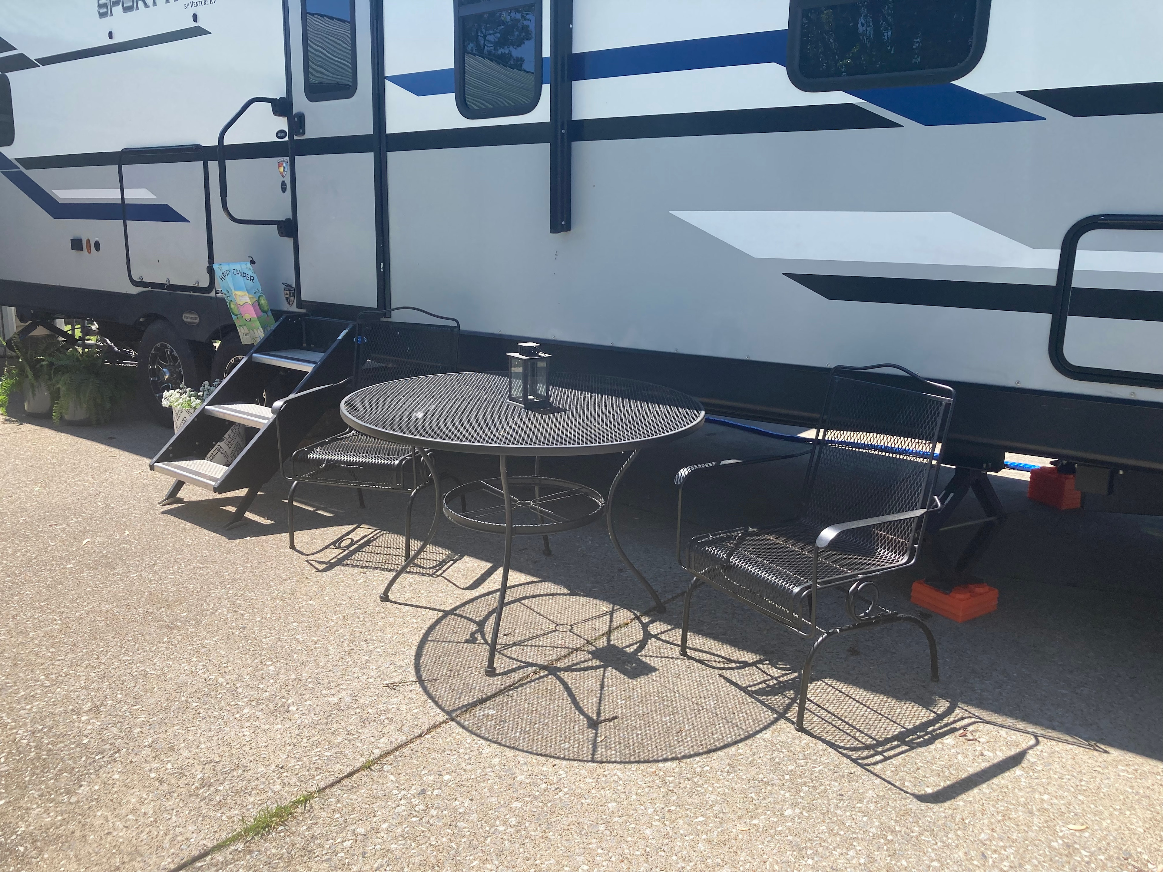 Kentucky Camper Stay Nearby Lakes