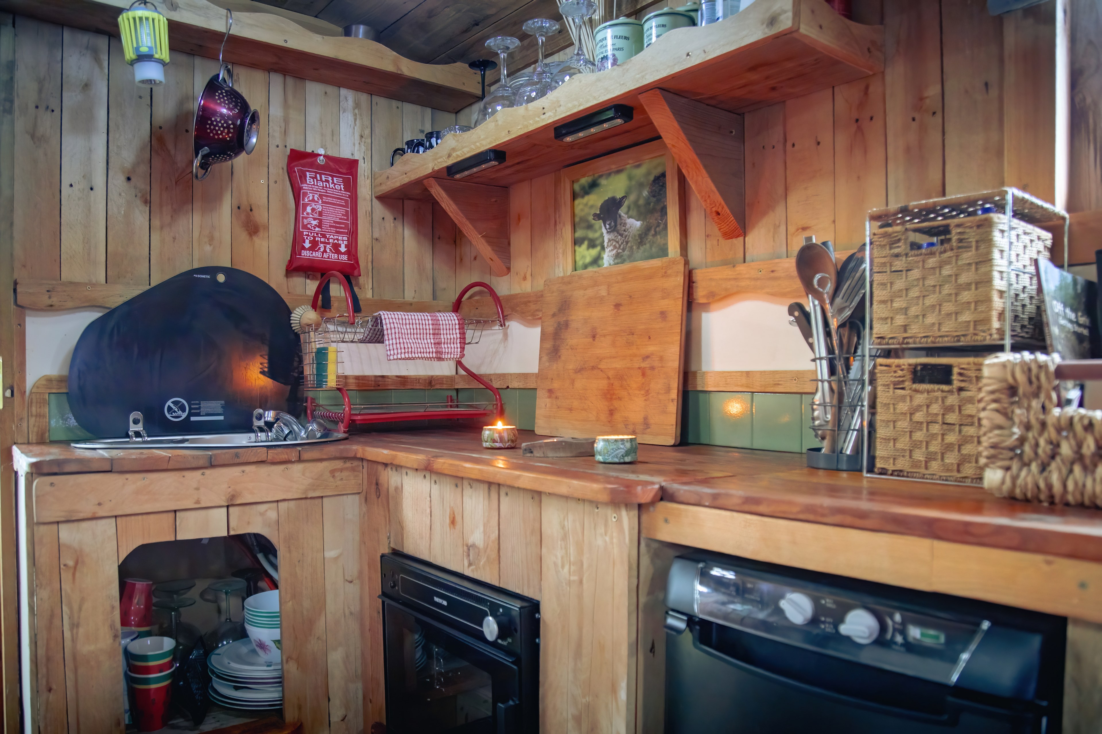 The kitchen area in the Shepherds Hut has gas single hob and gas built in oven.
