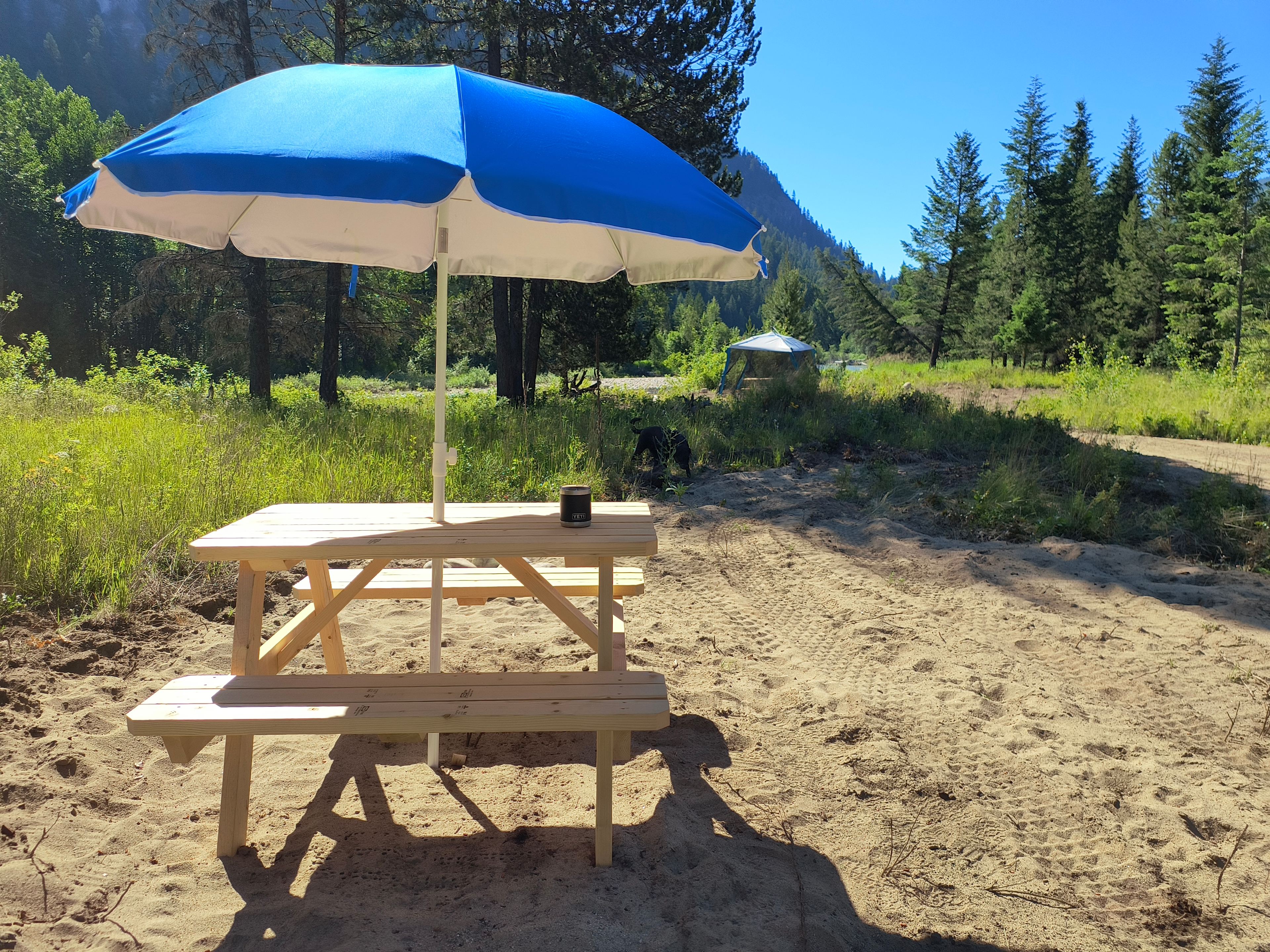 ARLO's KVR Trail Riverside Camping