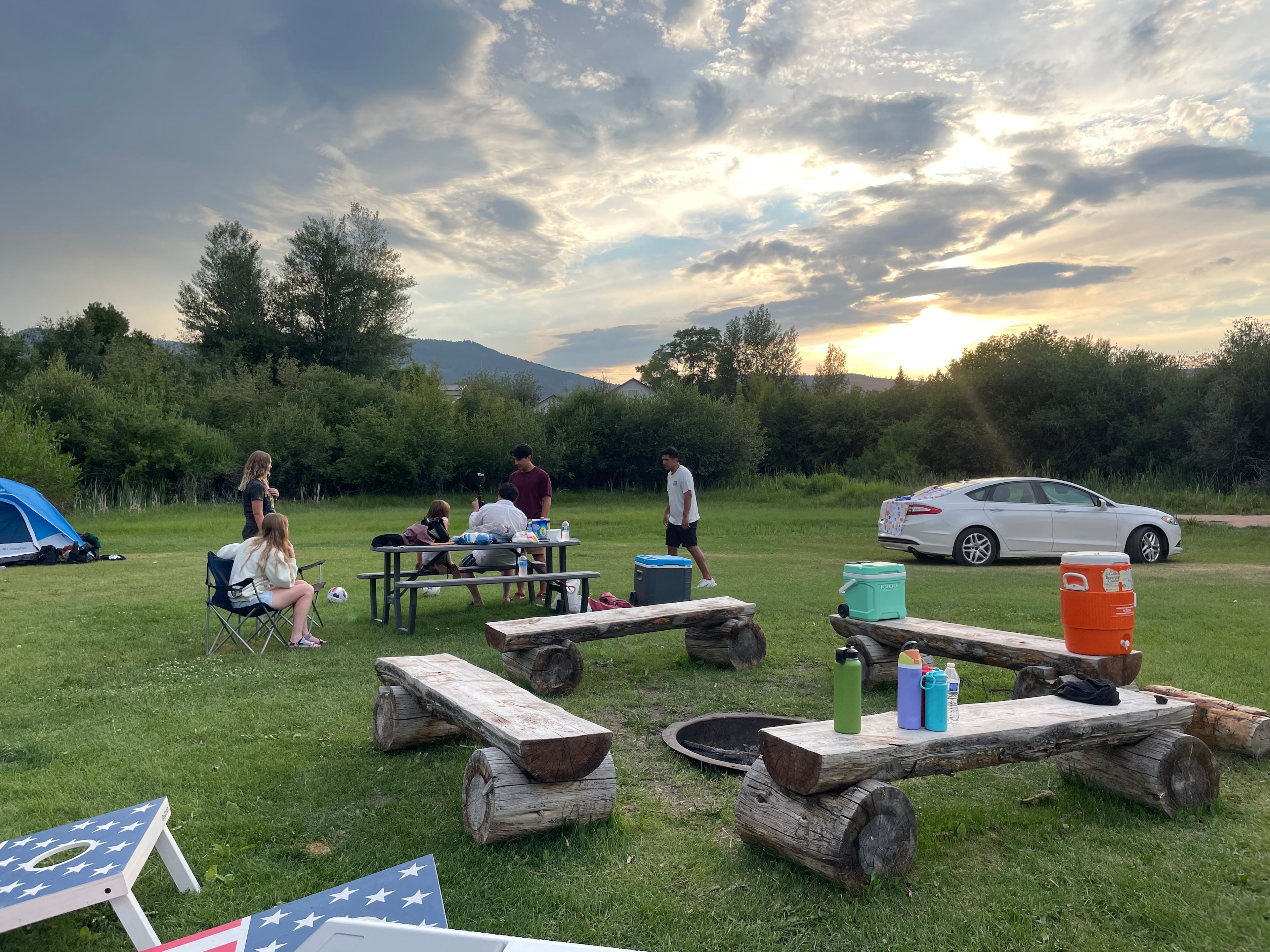 Bear Lake Camping - Top Meadow