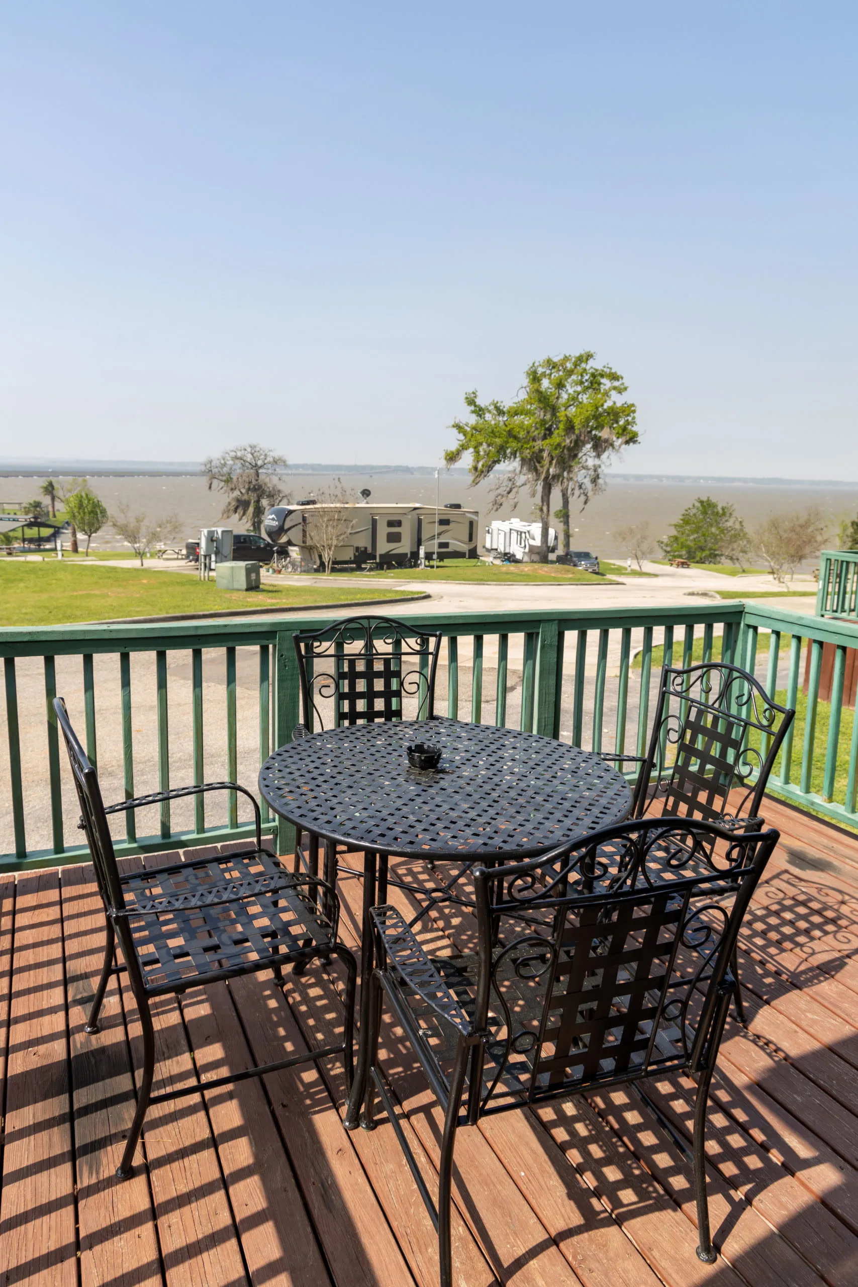 On The Lake RV and Cabin Resort