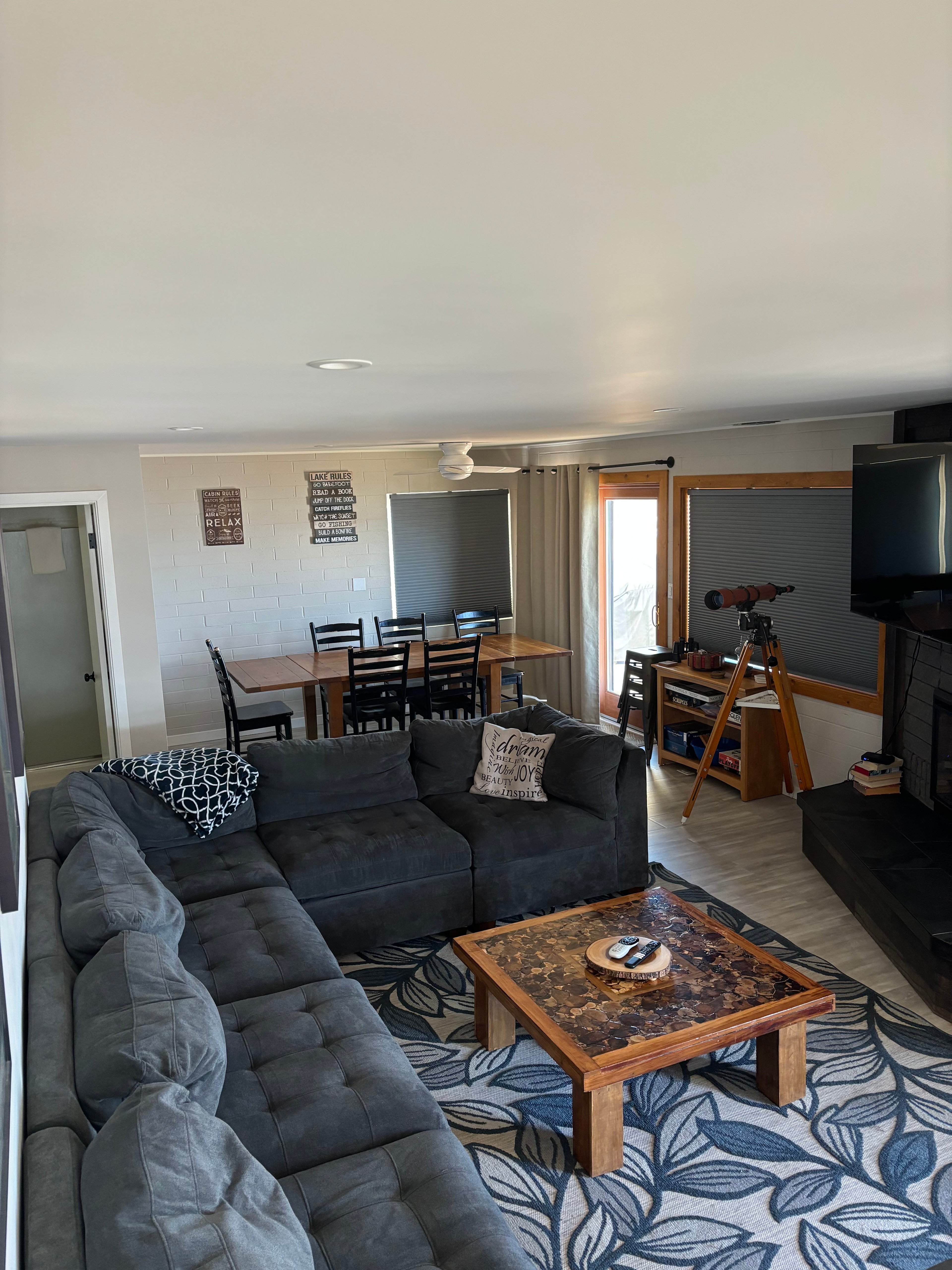 Beachside Cabin Lake Tahoe