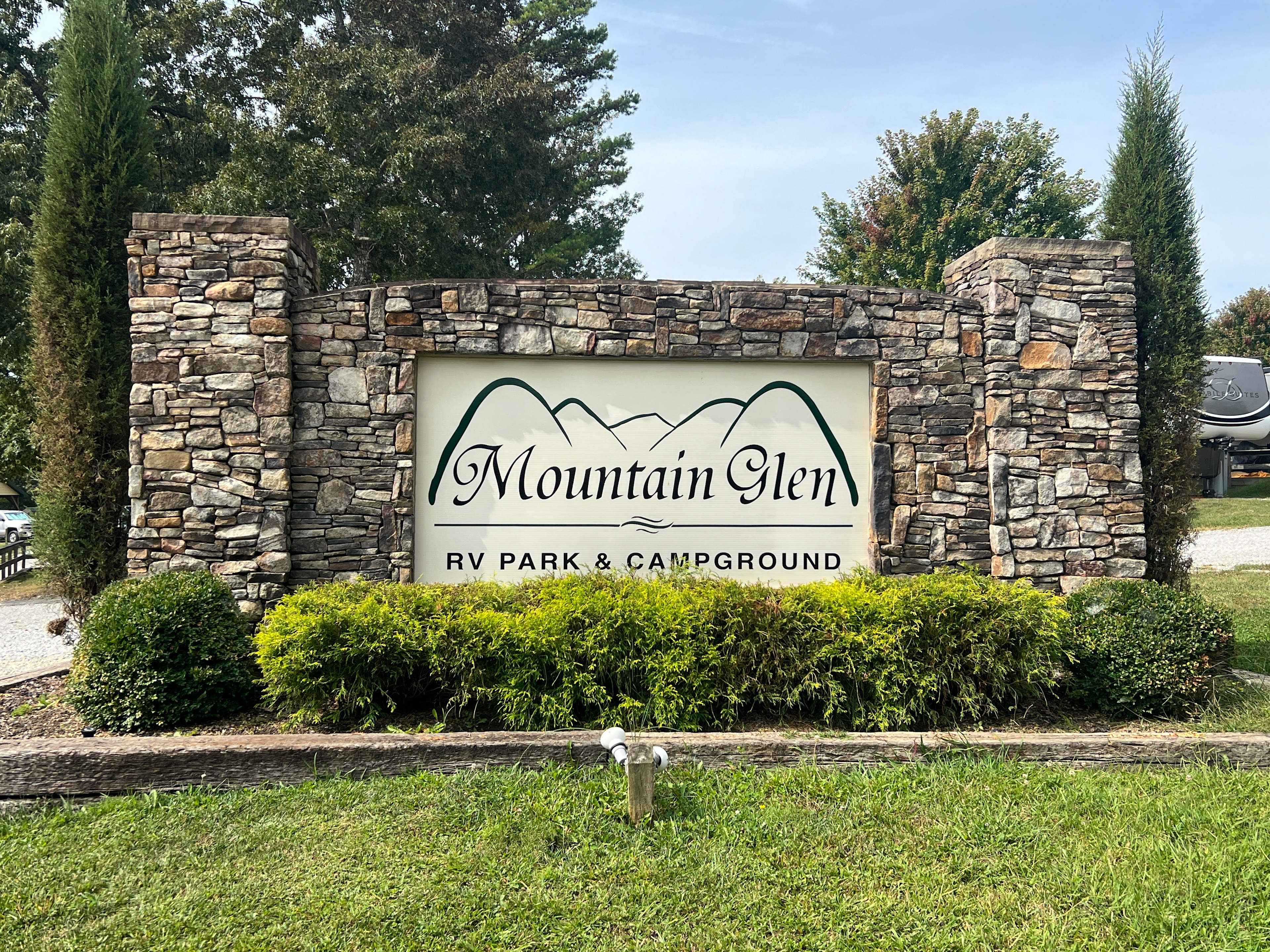 Mountain Glen RV Park & Campground