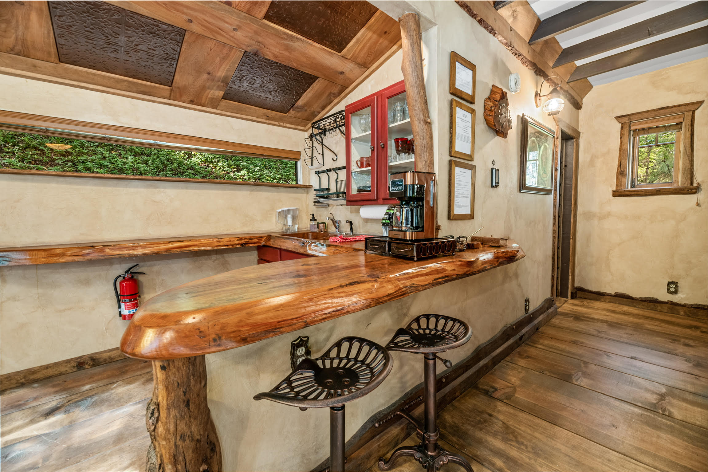 Storybook Nook- secluded cabin!