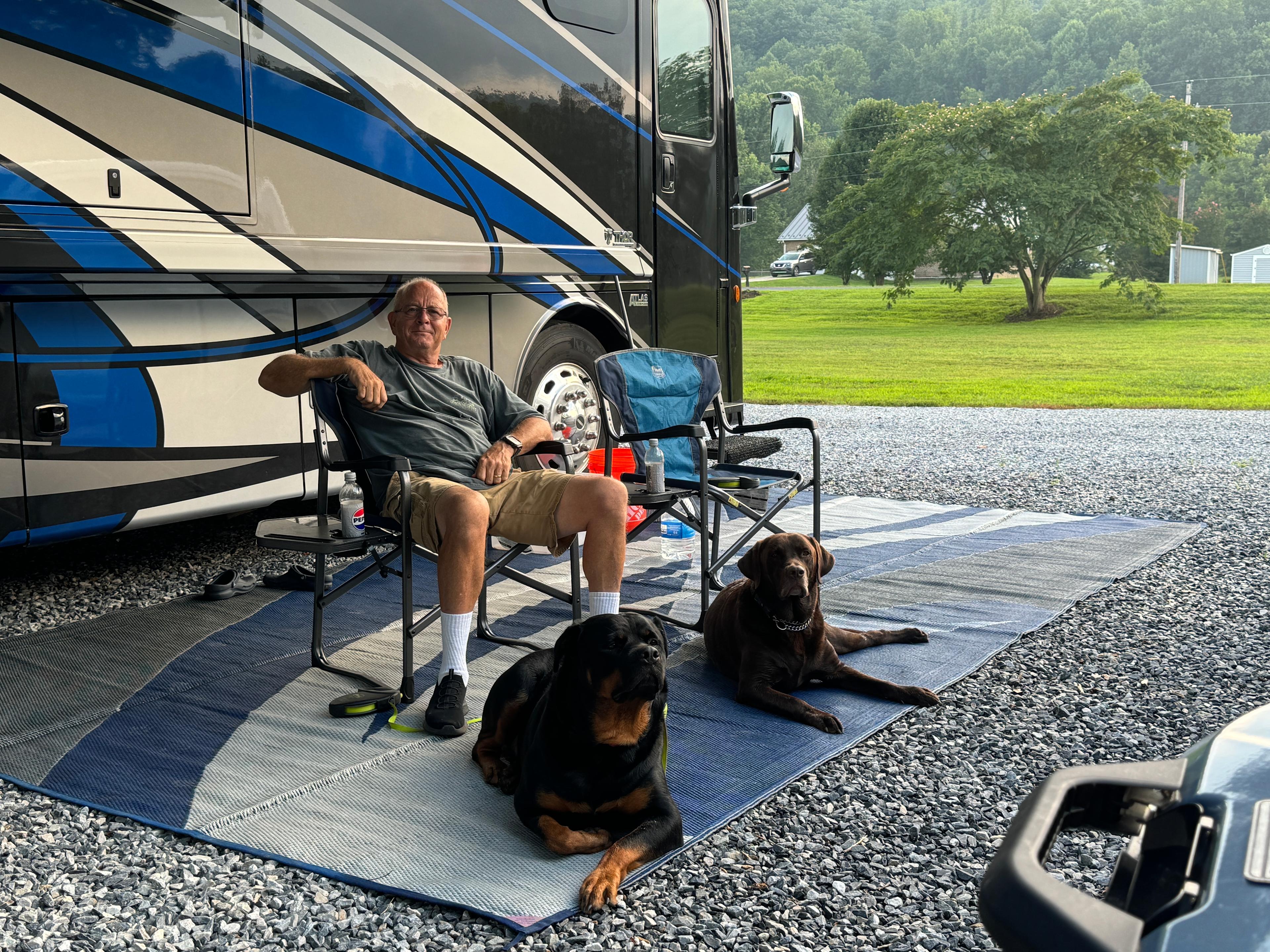 Armstrong Creek RV Park & Cabins