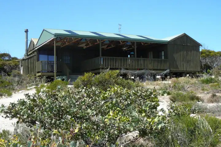 Harbor Point Cabins