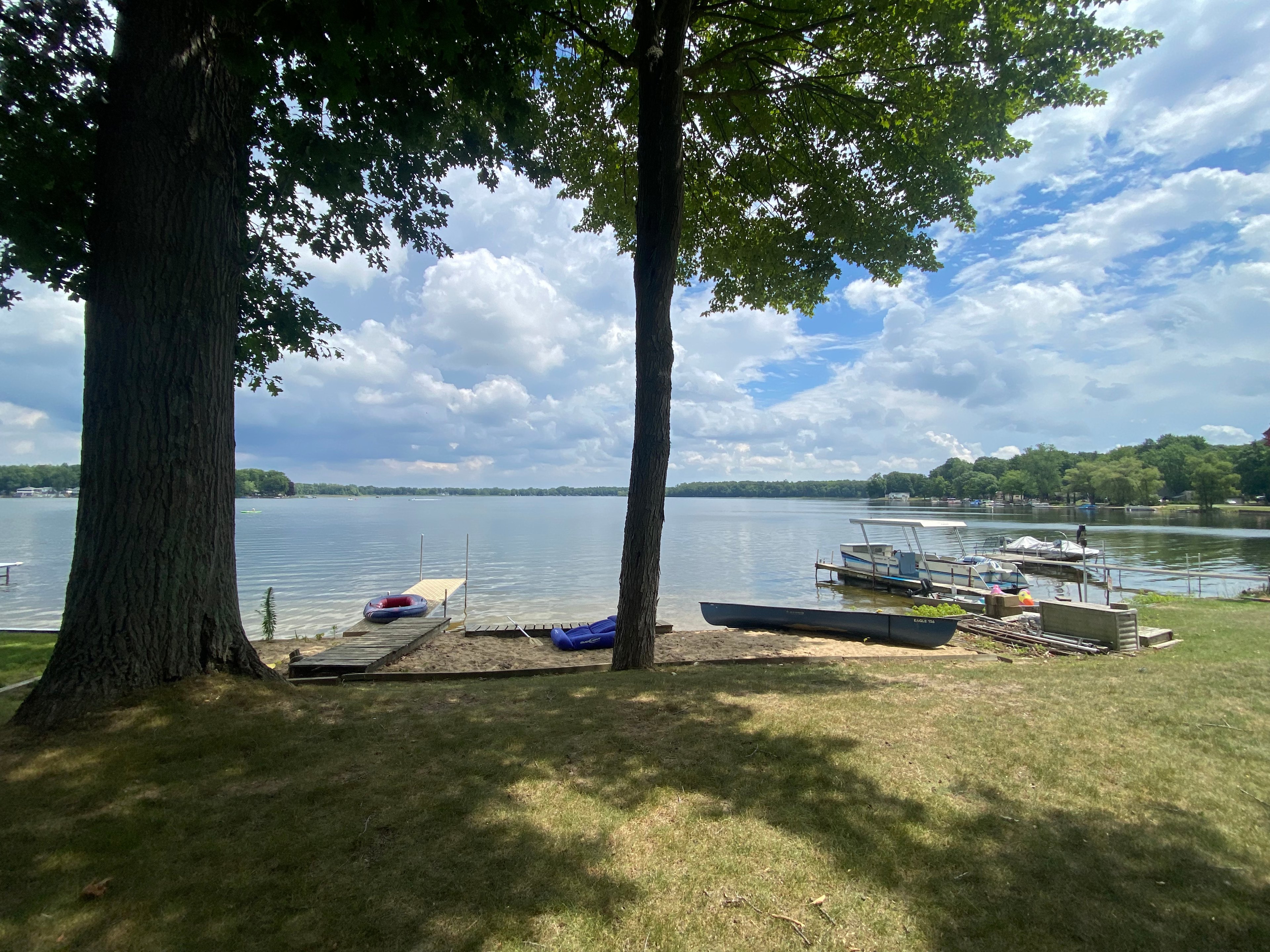 Duck Lake Wooded RV Retreat