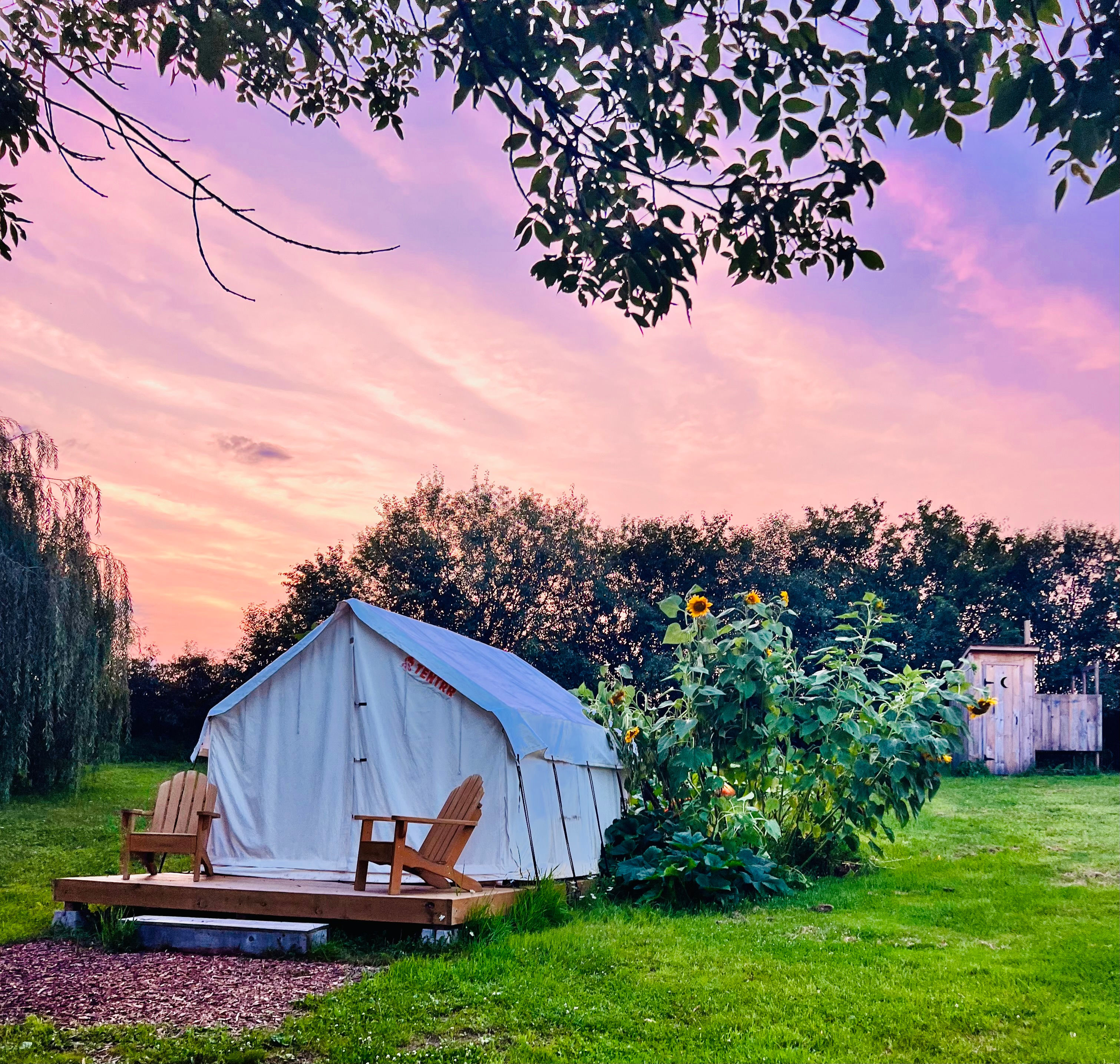 Hot Dot’s Retreat On East Creek A