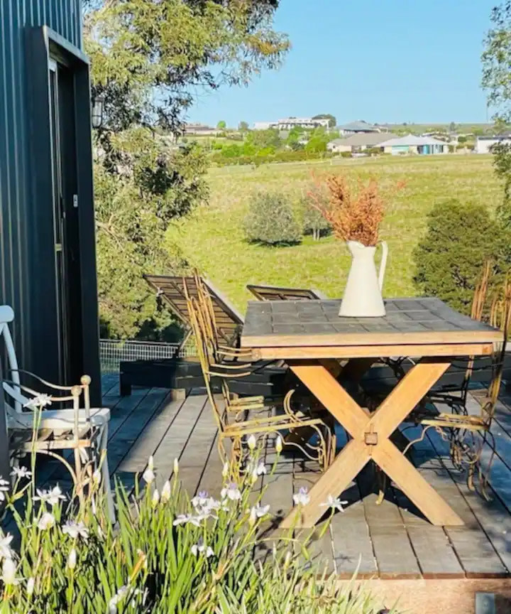 Two Rabbit Hill Country Cabins