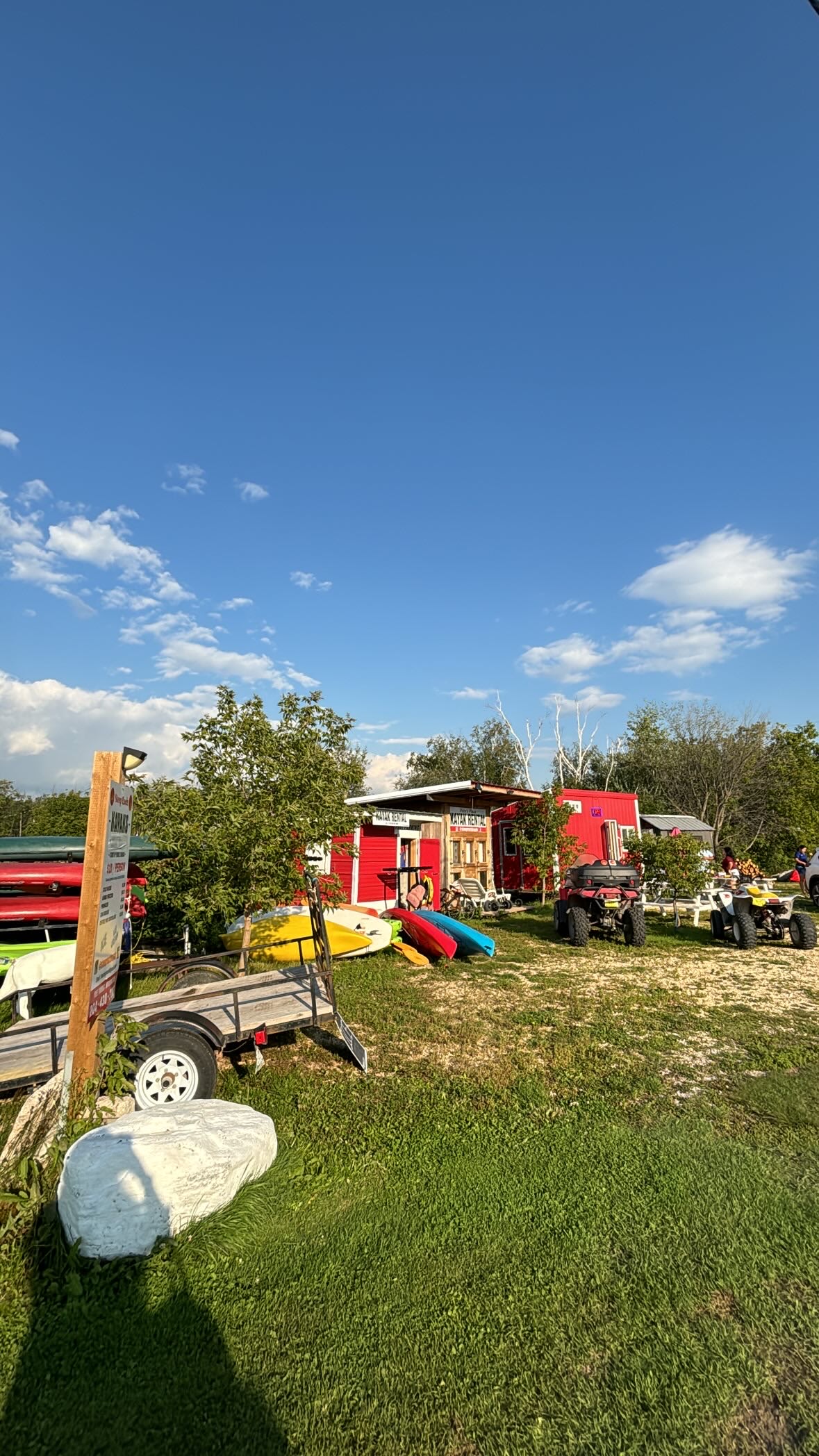 Little walk away from the Kayak shack and Pete place