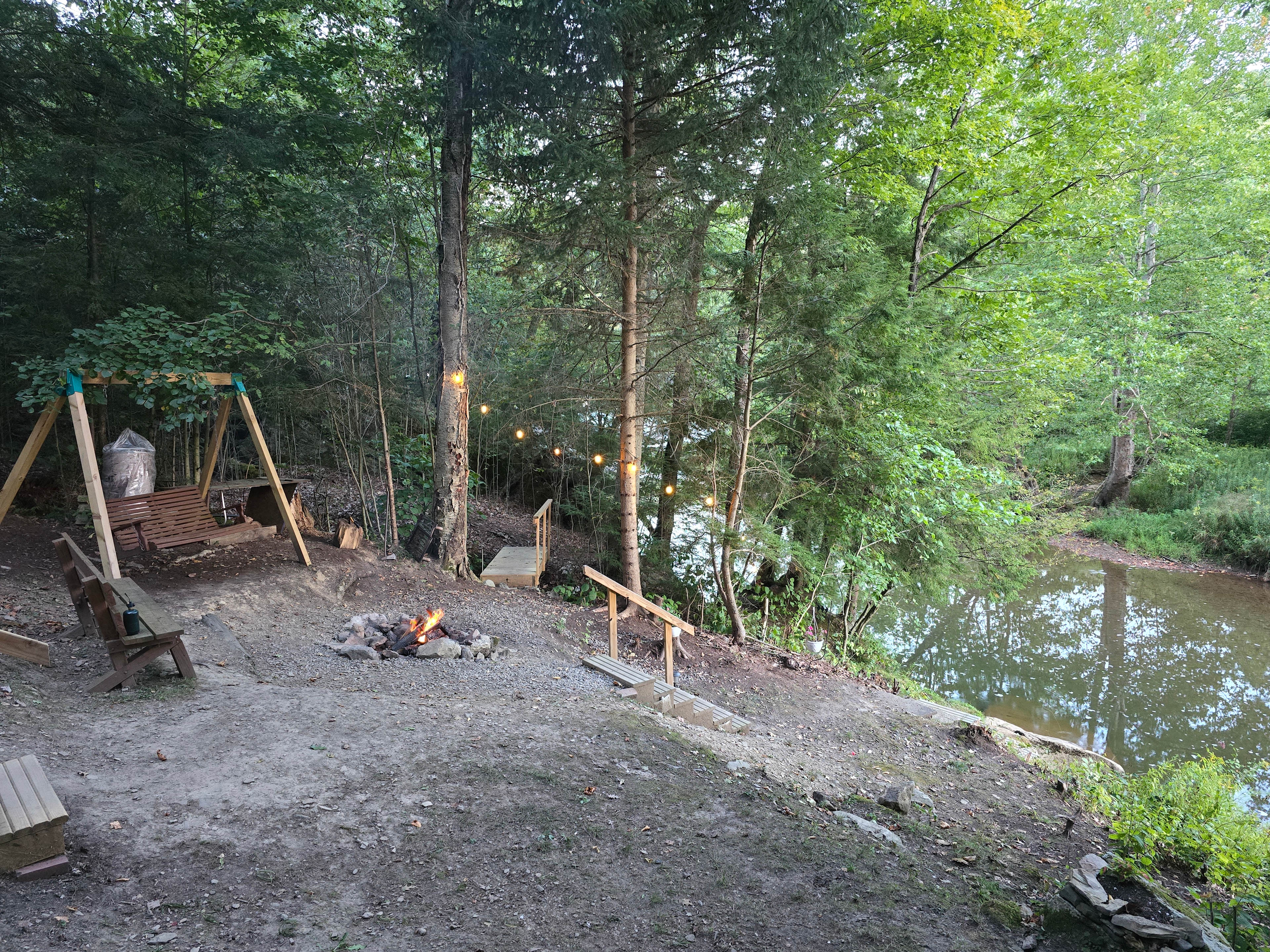 The Nest - Creekfront Cabin In ANF