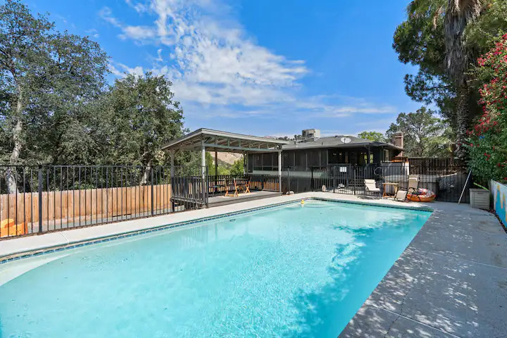 Sequoia Hills Villa