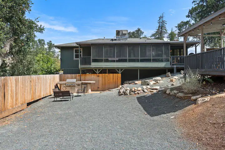 Sequoia Hills Villa
