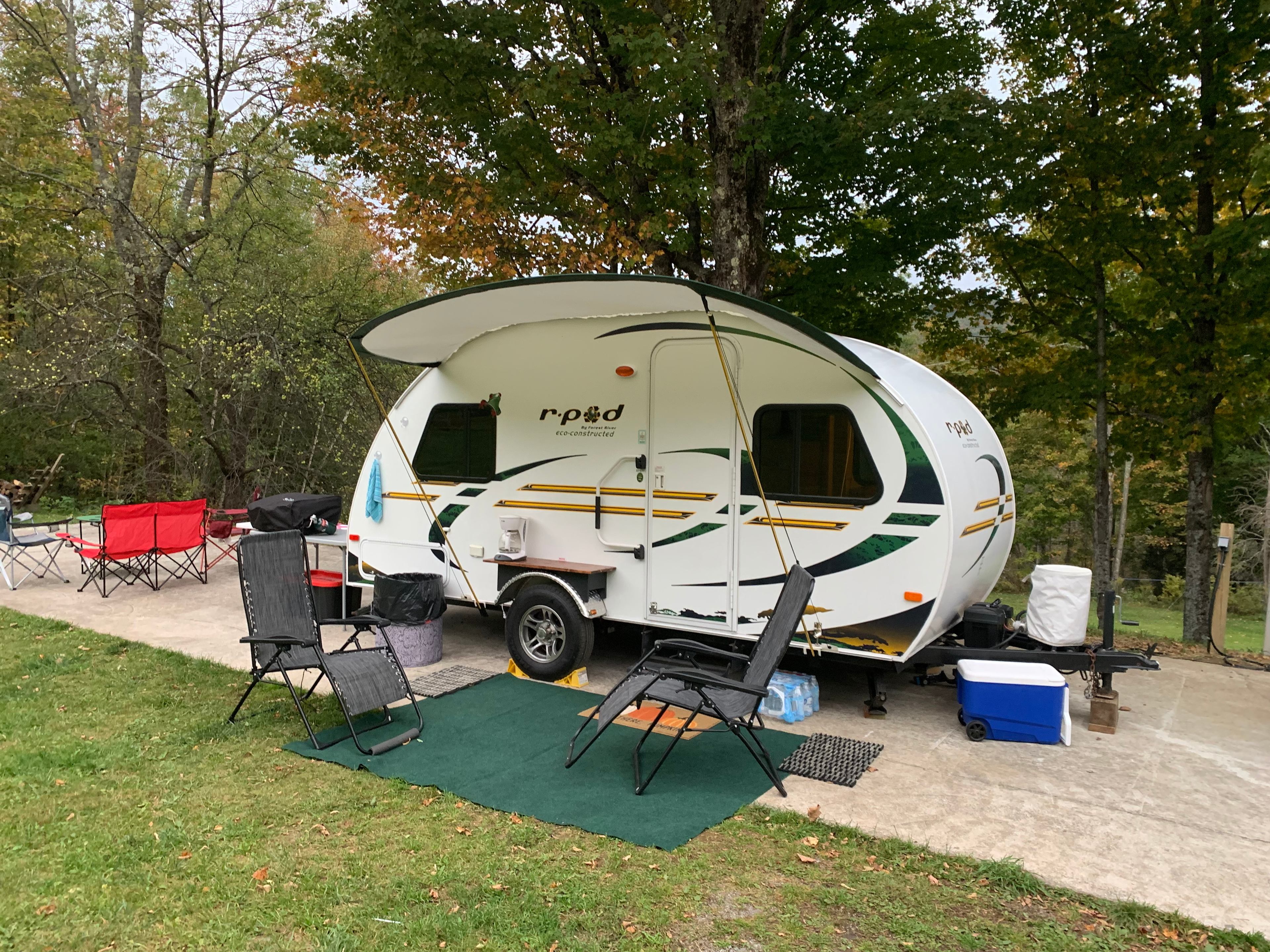 Golden Maple Farm - Camping