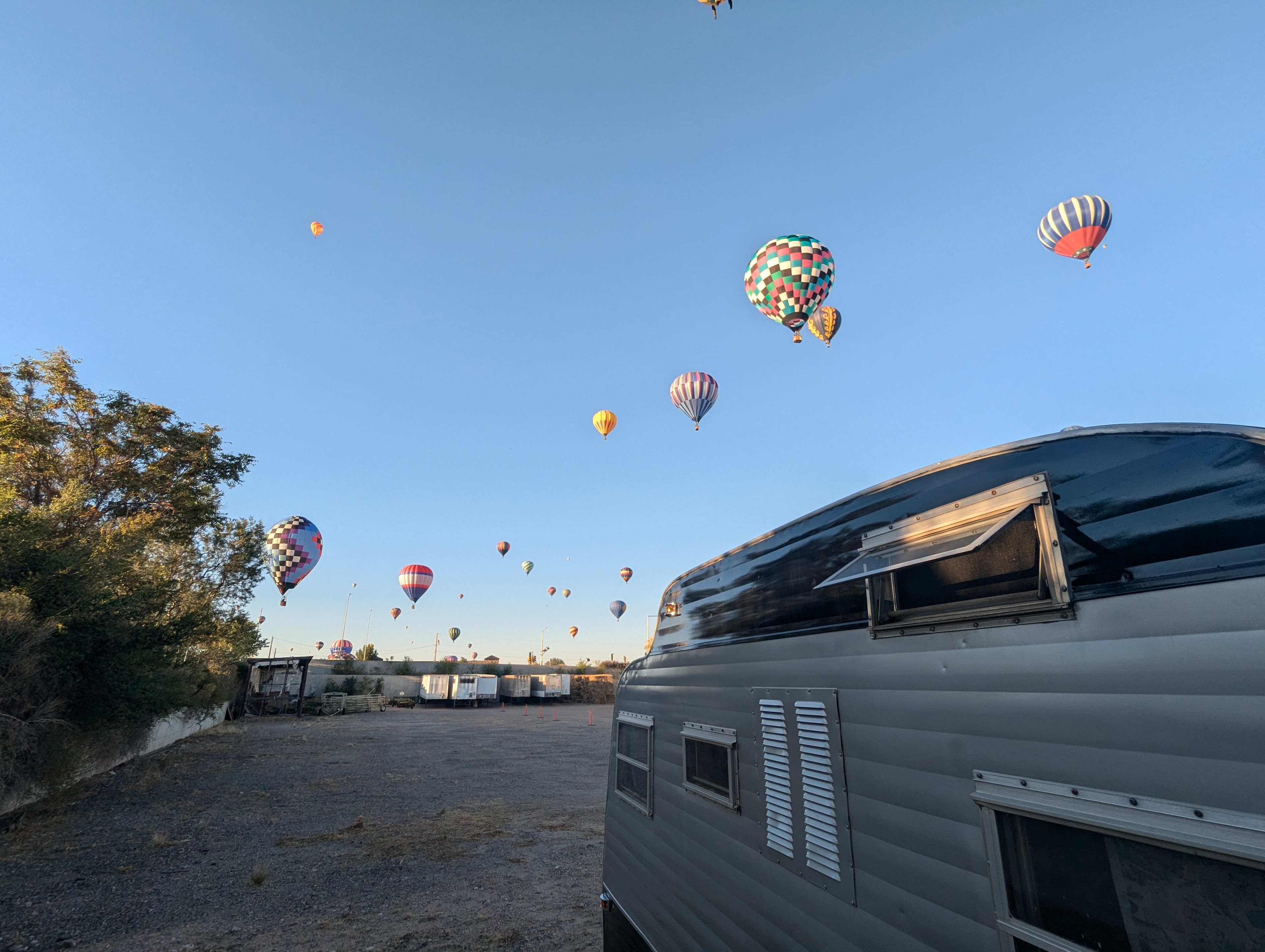 Balloon Fiesta- Walkable, BestViews