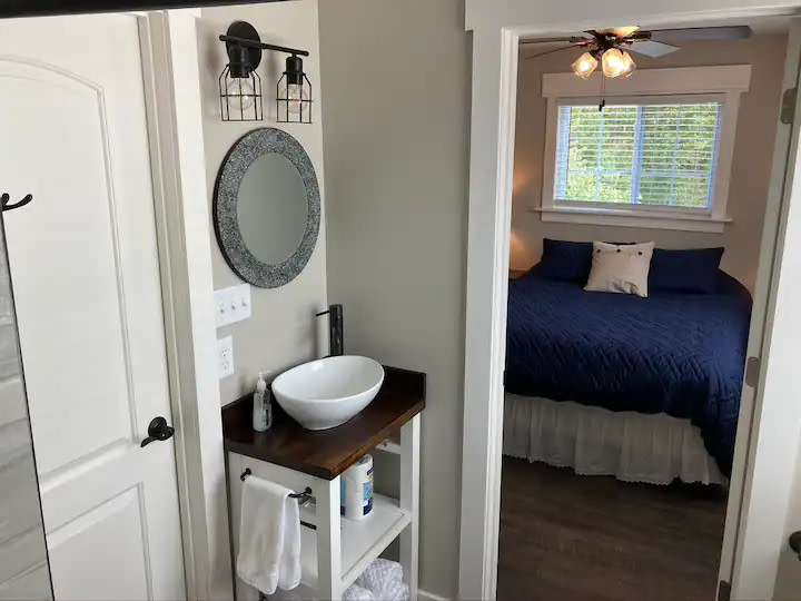 Kelly Hollow Farm Stays