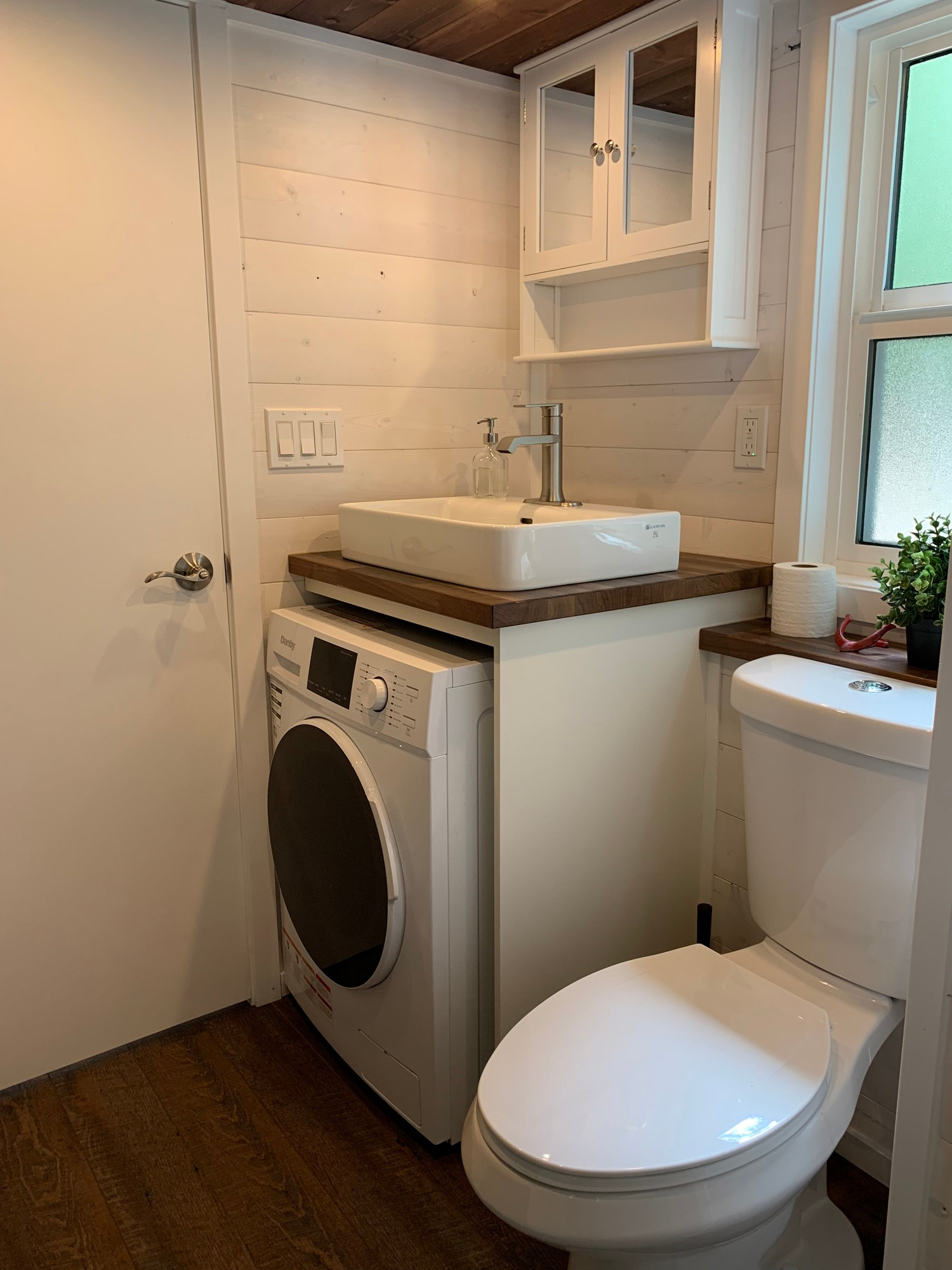 Tiny Village Ottawa River - Camping