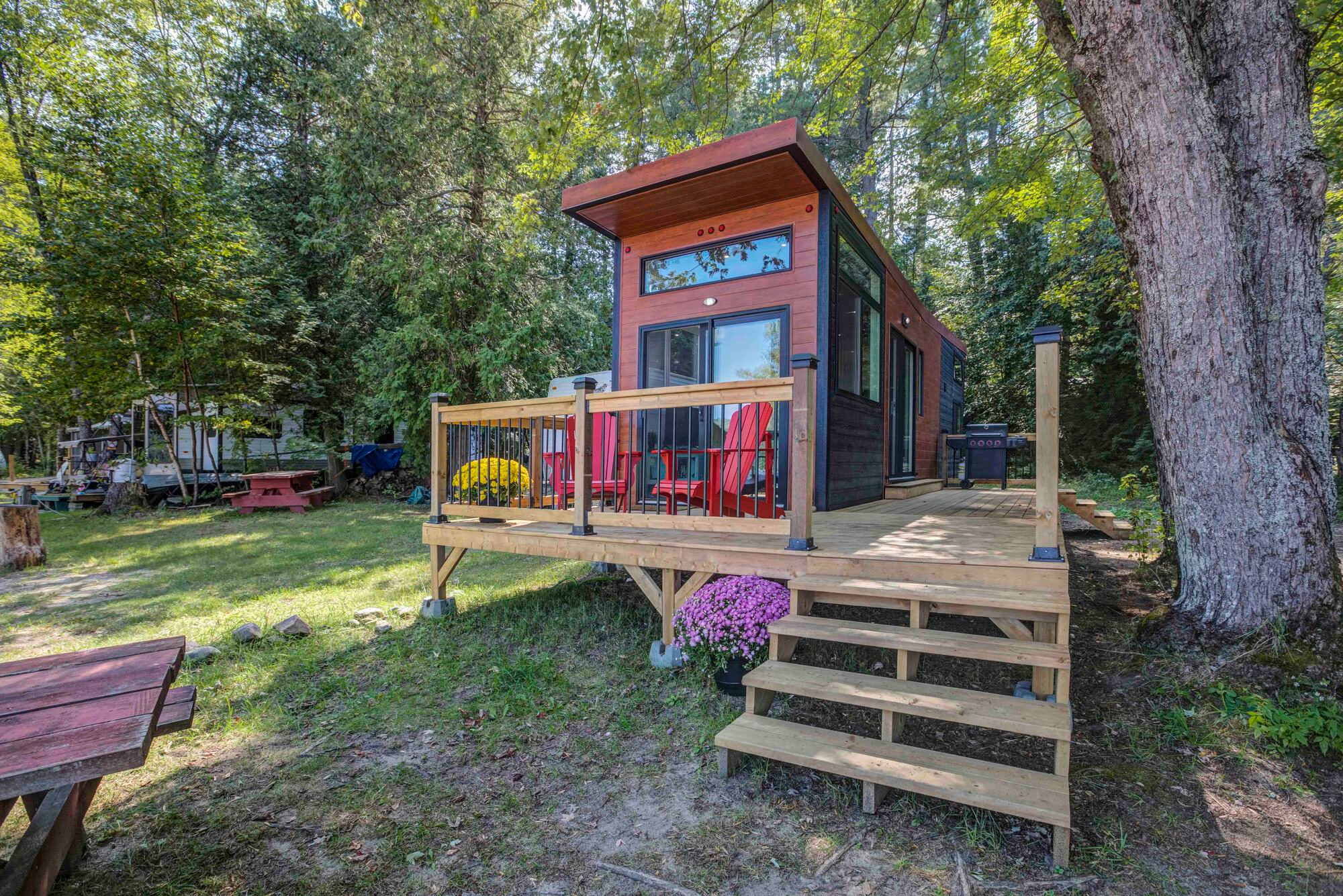 Tiny Village Ottawa River - Camping