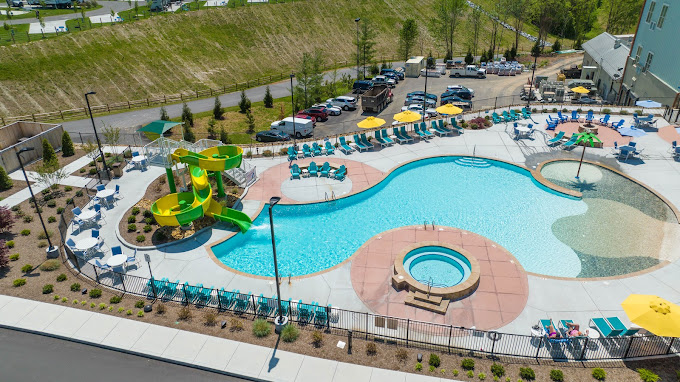 Camp Margaritaville RV Resort & Lodge - Pigeon Forge