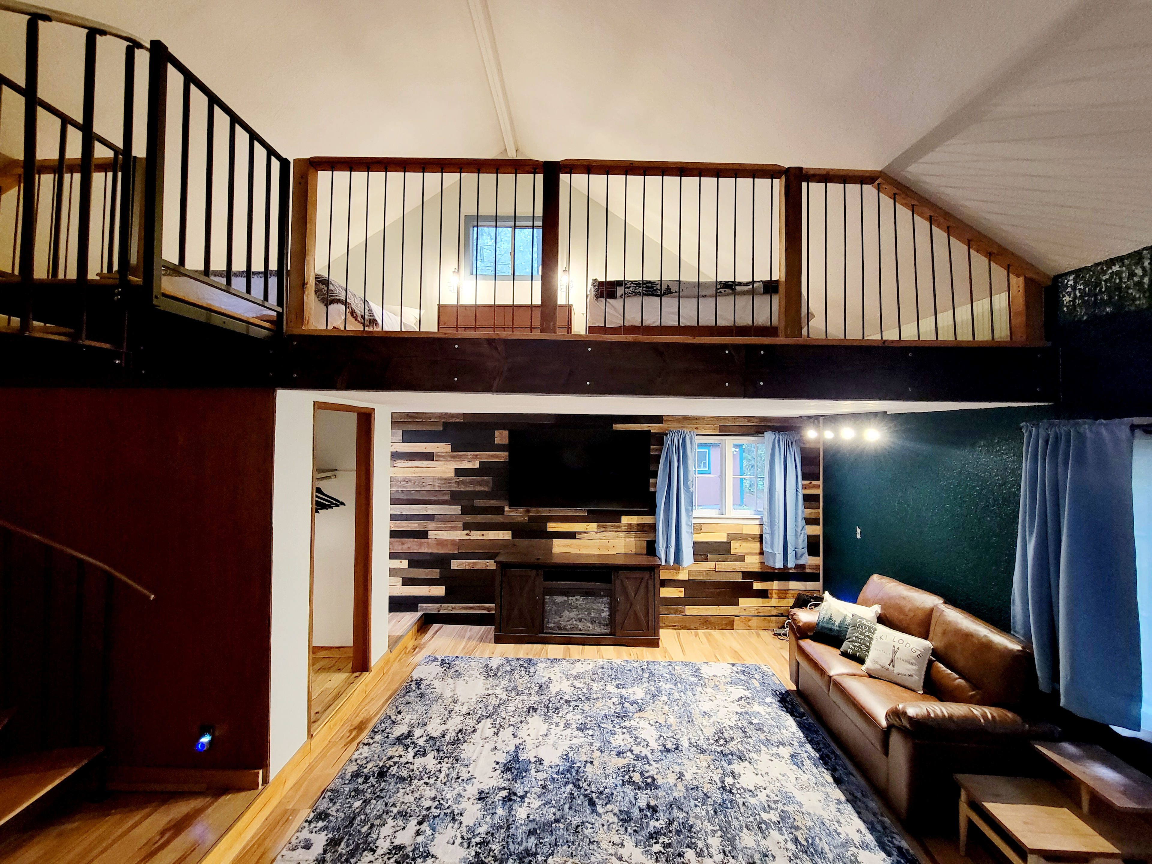 Fernwood Cabin Mountain Getaway